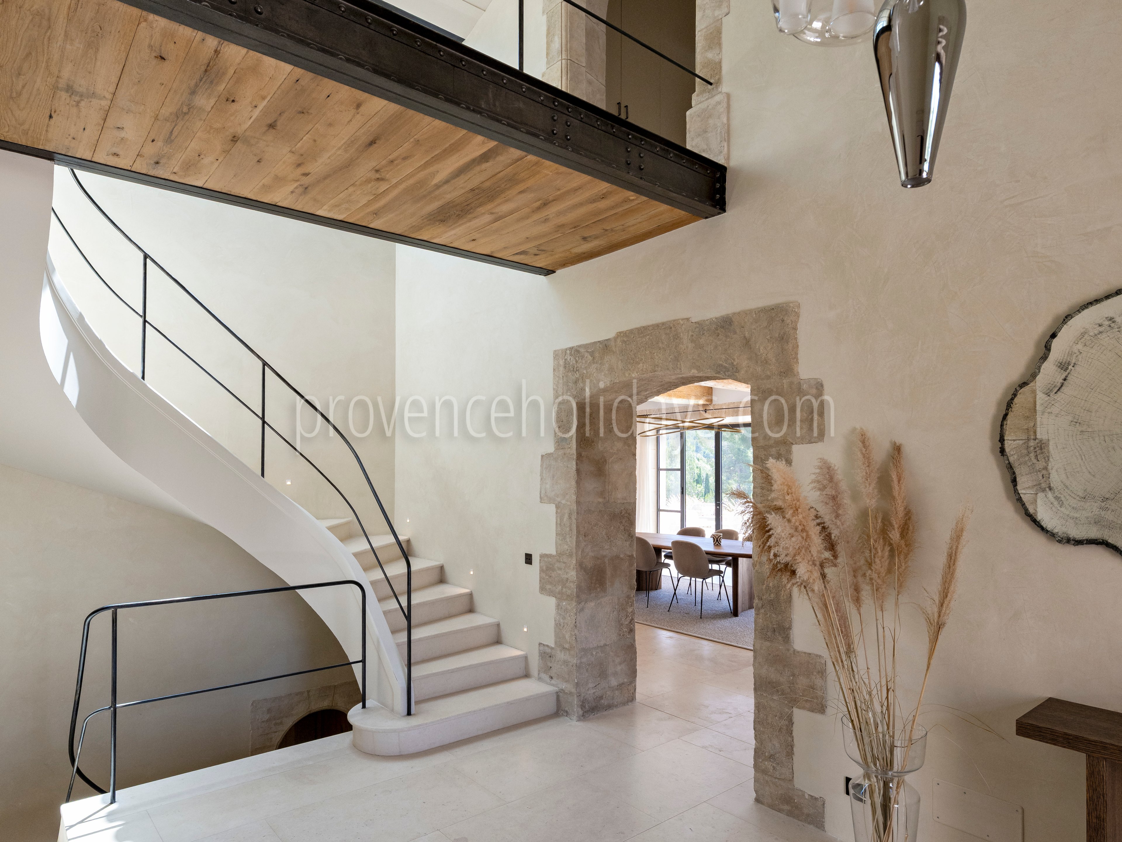 164 - Le Loup des Alpilles: Villa: Interior