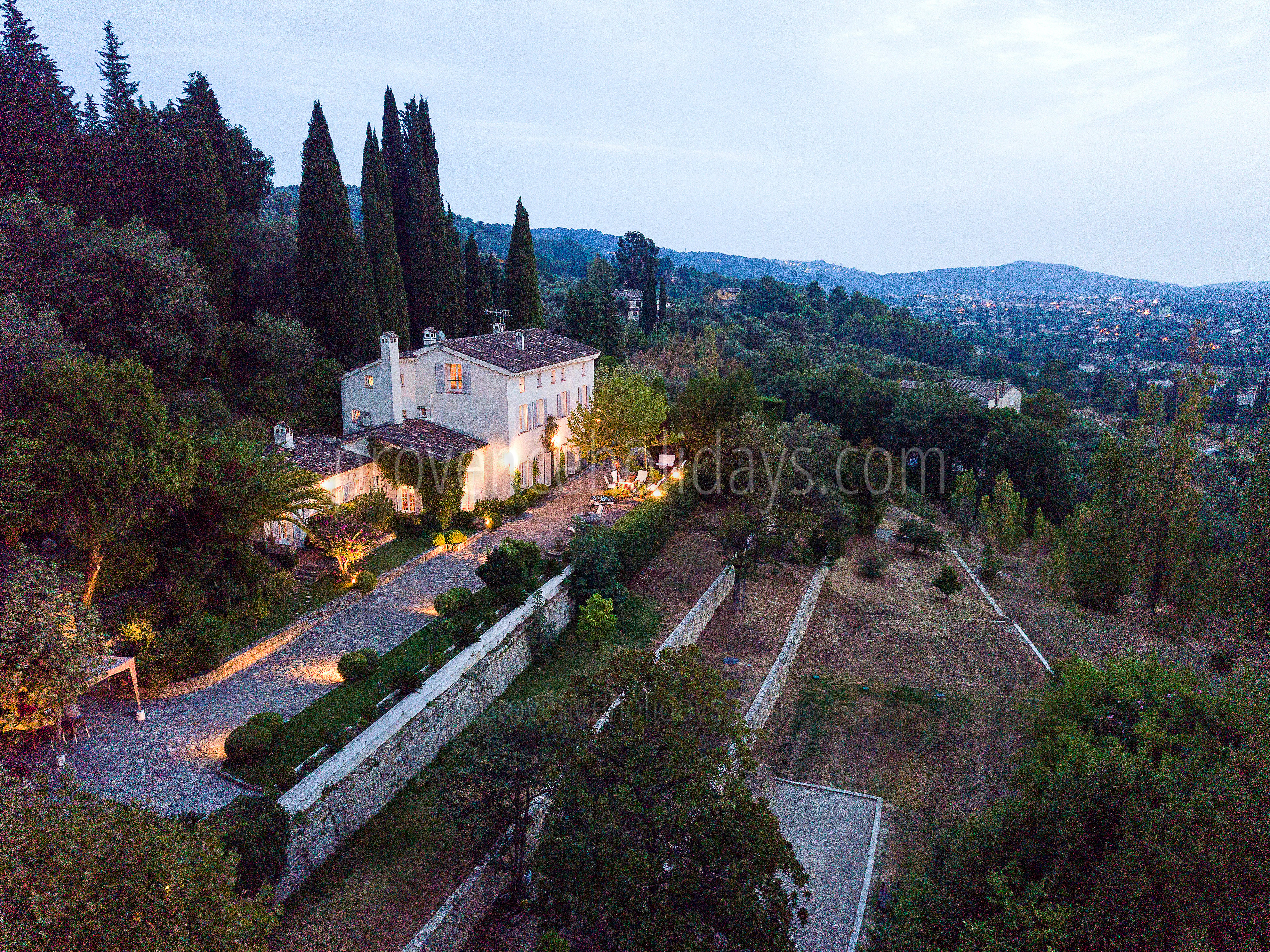5 - Domaine Alta Vista: Villa: Exterior