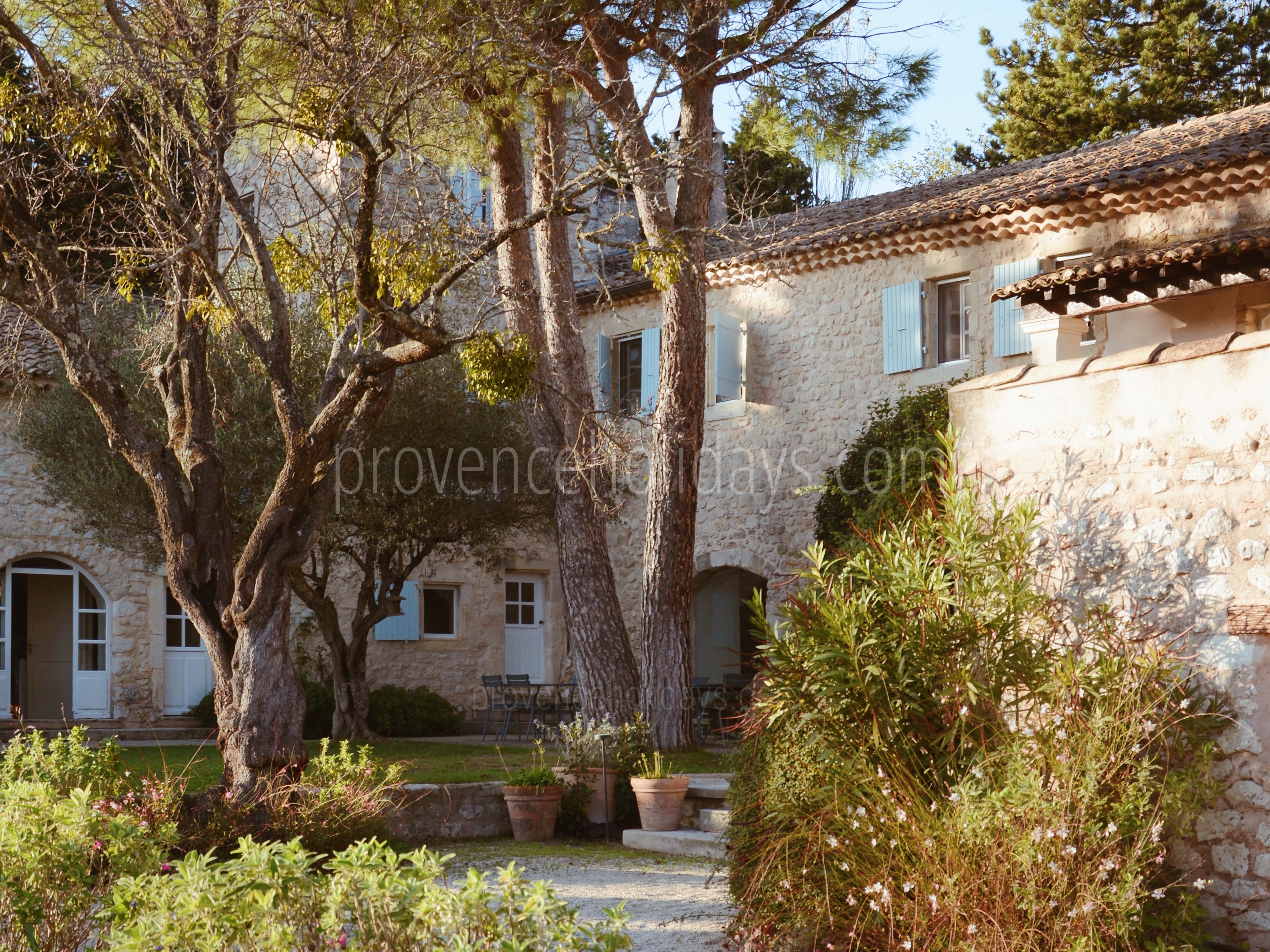 3 - Domaine de Réauville: Villa: Exterior