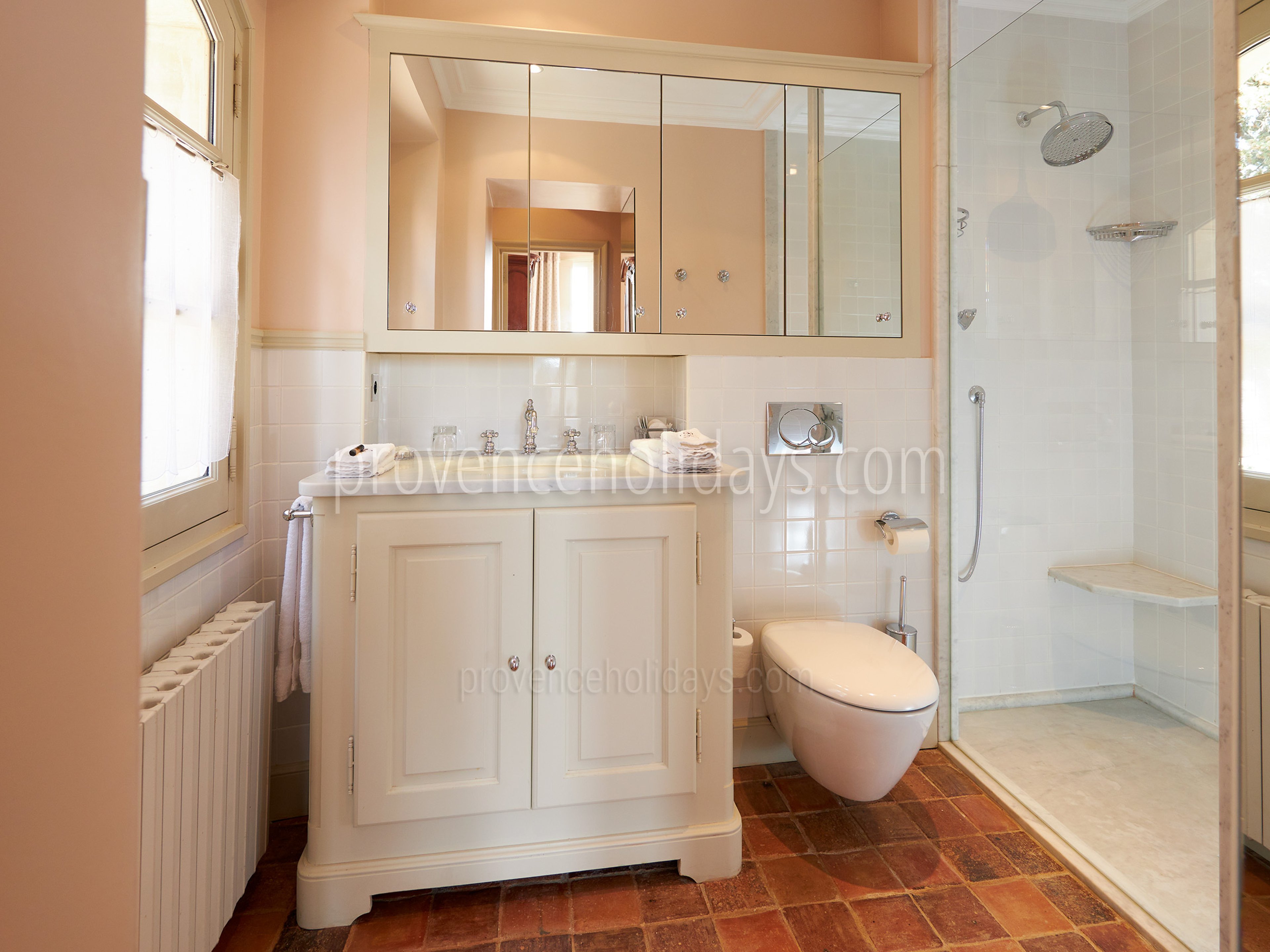 25 - Le Château: Villa: Bedroom 2