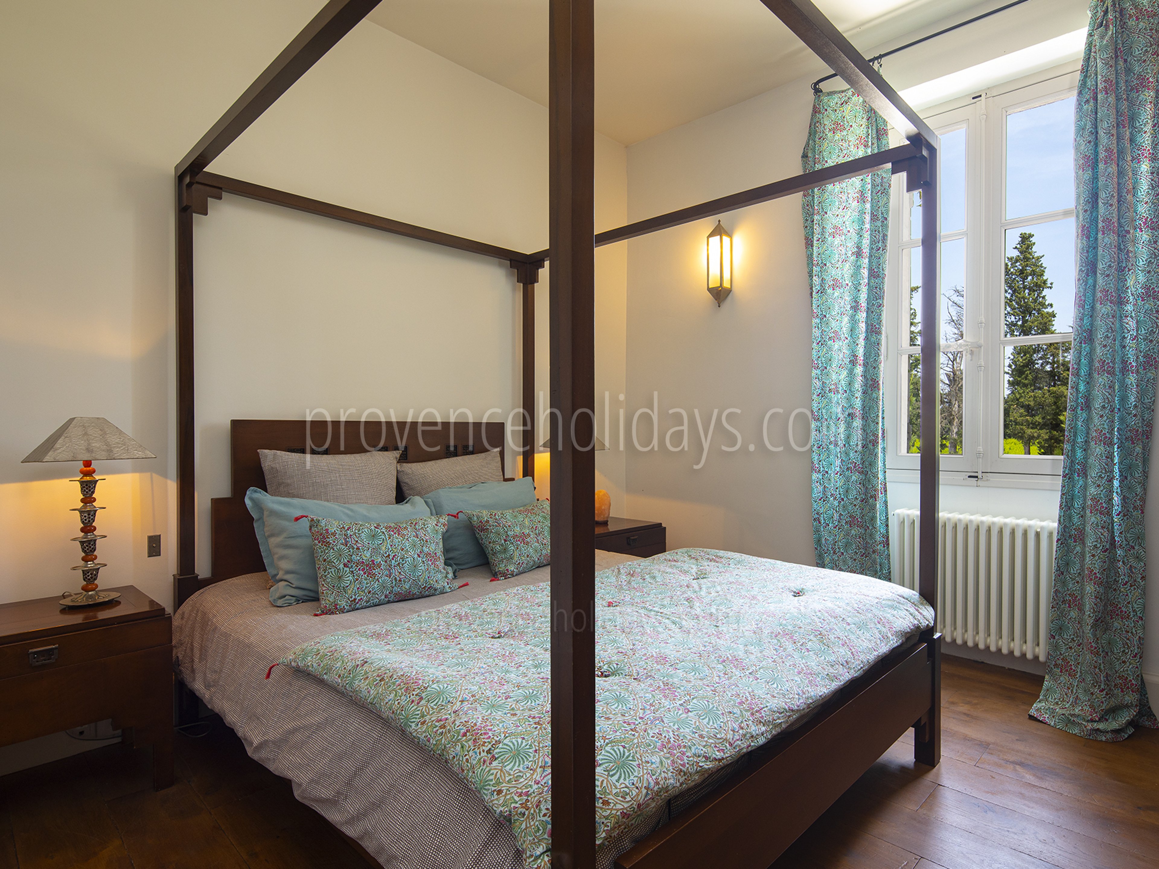 55 - Mas des Étoiles: Villa: Bedroom