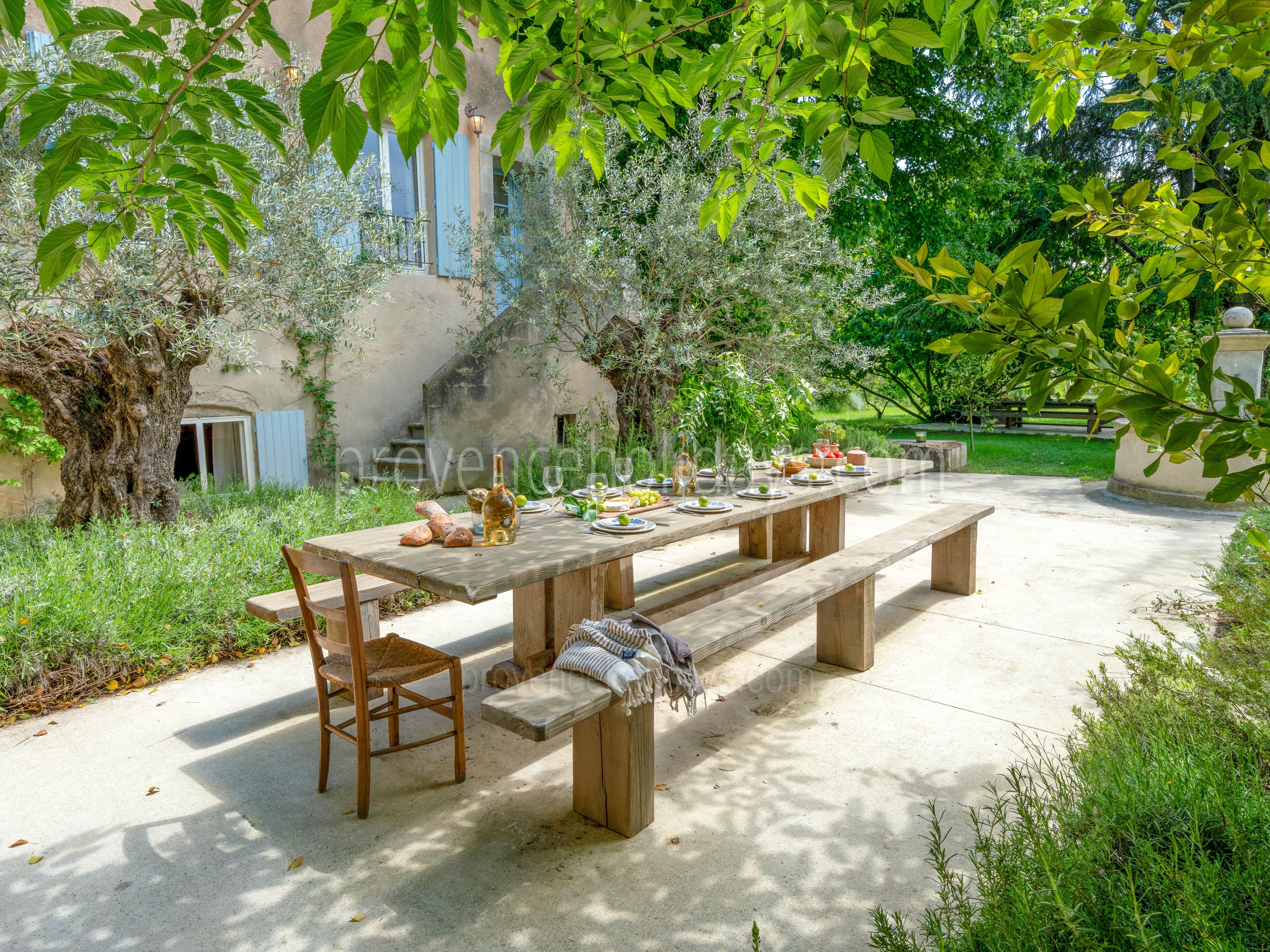 4 - Mas des Champs: Villa: Exterior