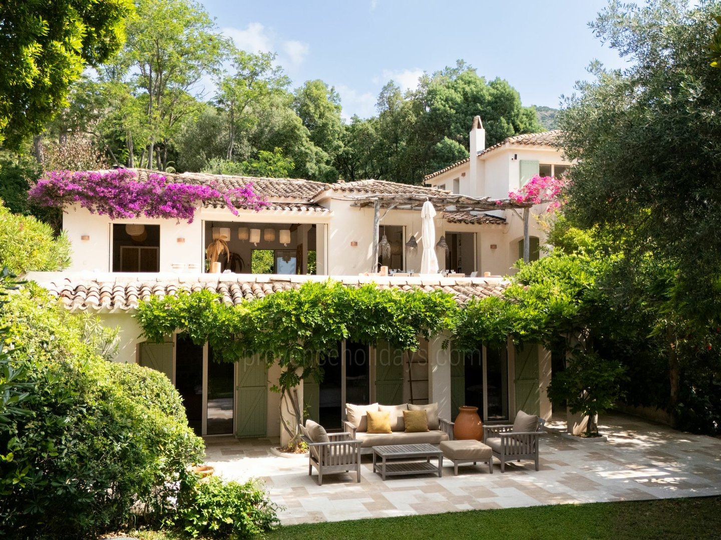 1 - Villa Luna: Villa: Exterior