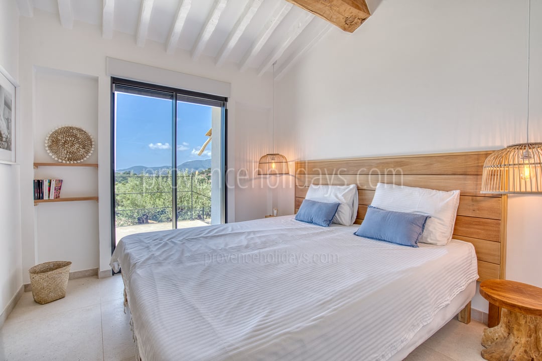 26 - Villa Gigaro: Villa: Bedroom