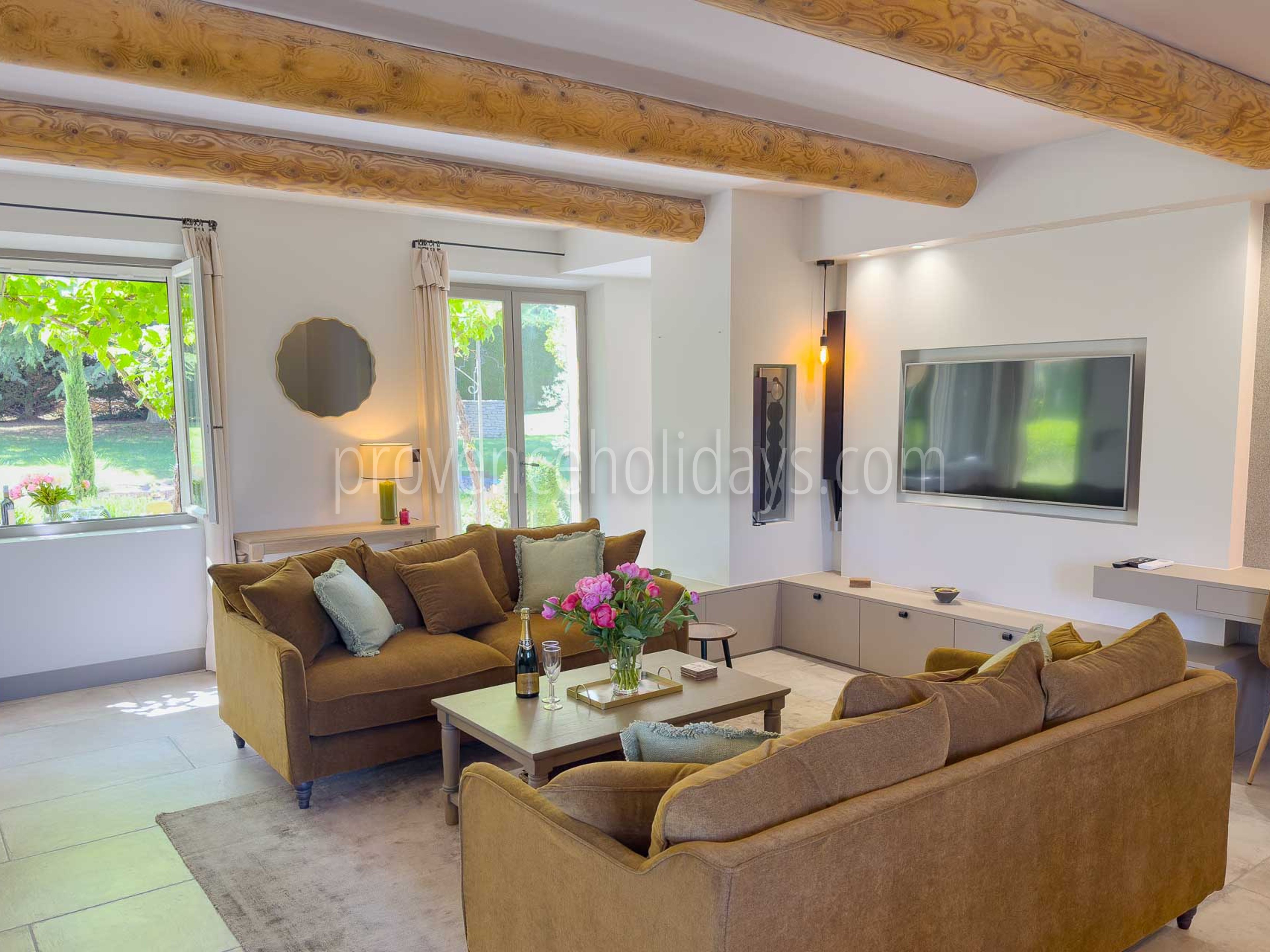 13 - Villa Céleste: Villa: Interior