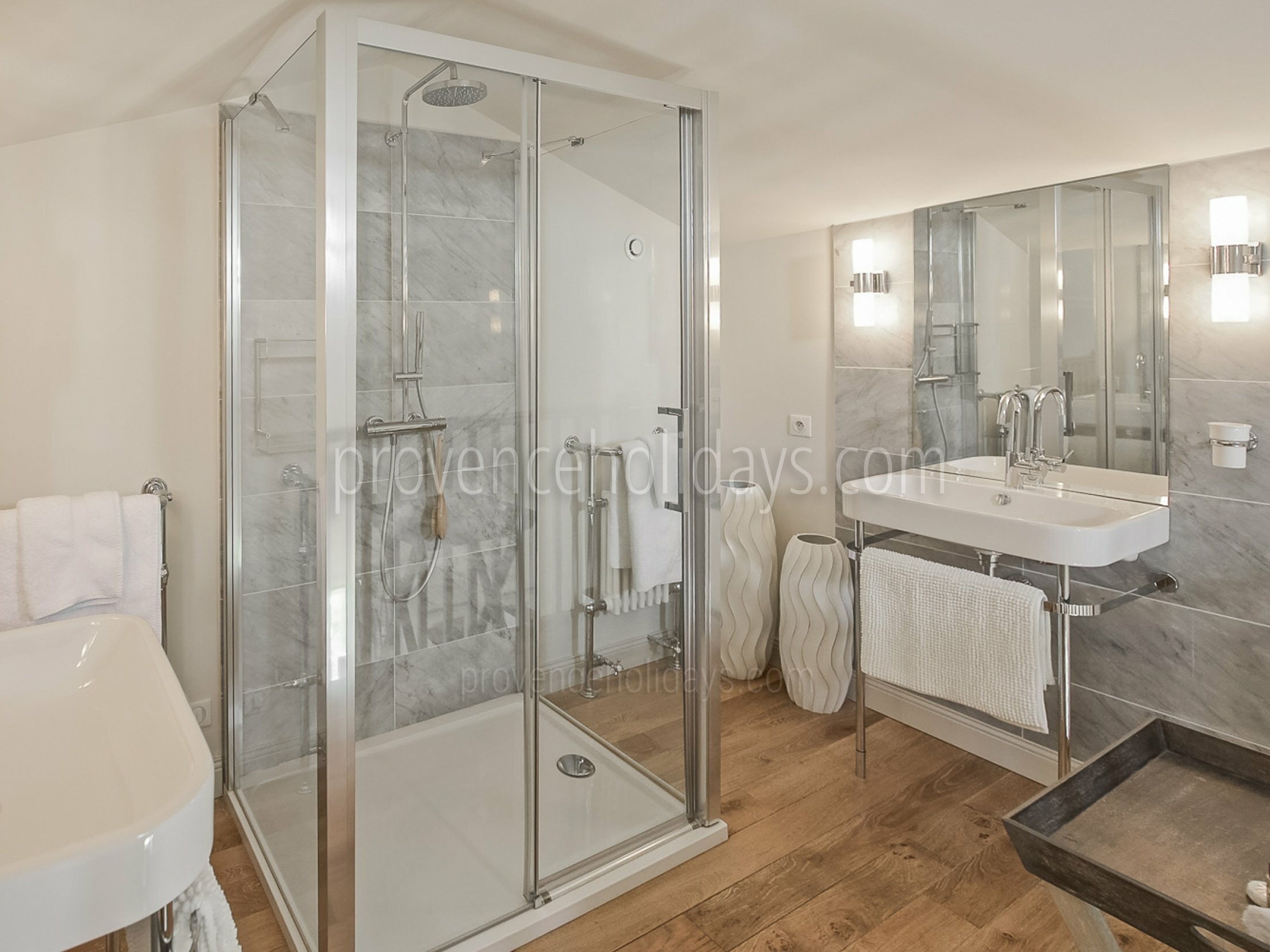 45 - Chez Emile: Villa: Bathroom