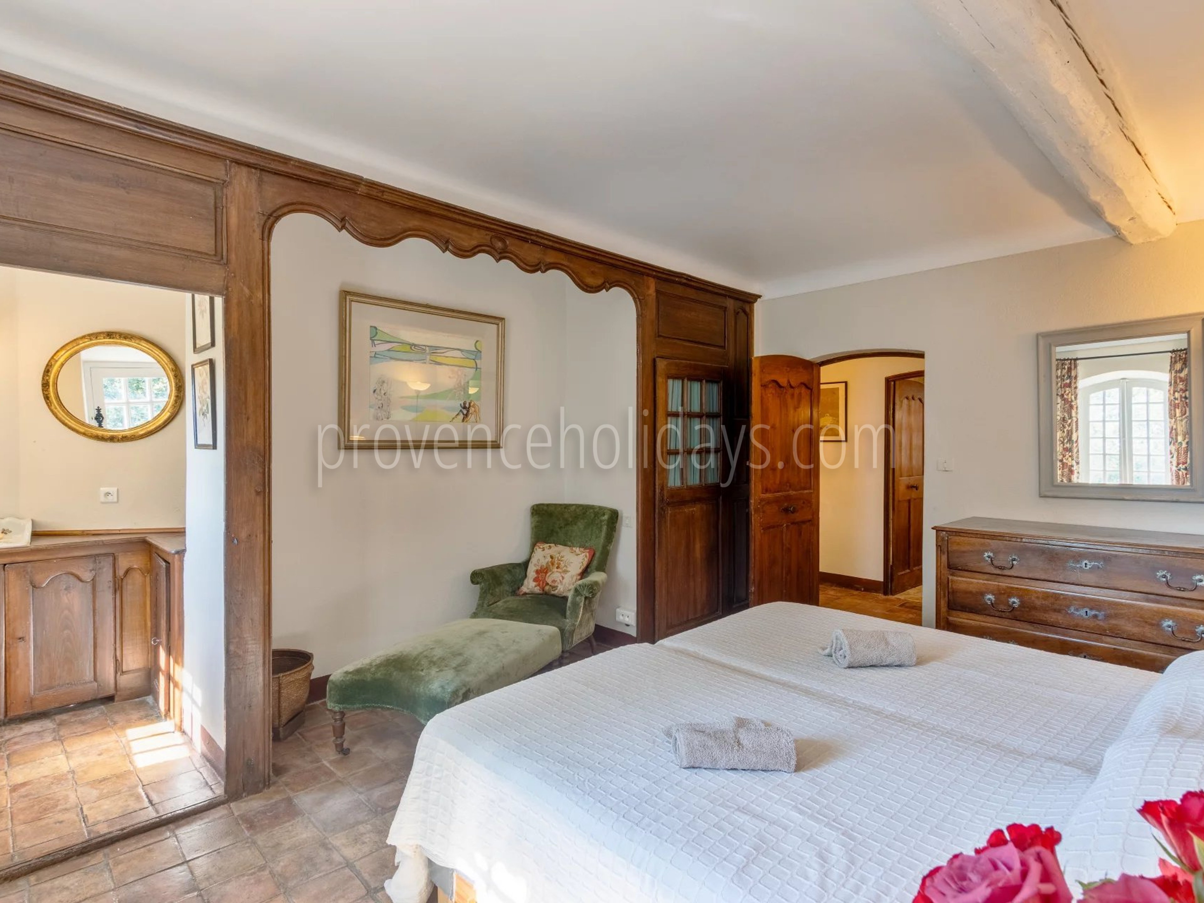 38 - Steinernes hameau in La Garde-Freinet: Villa: Bedroom