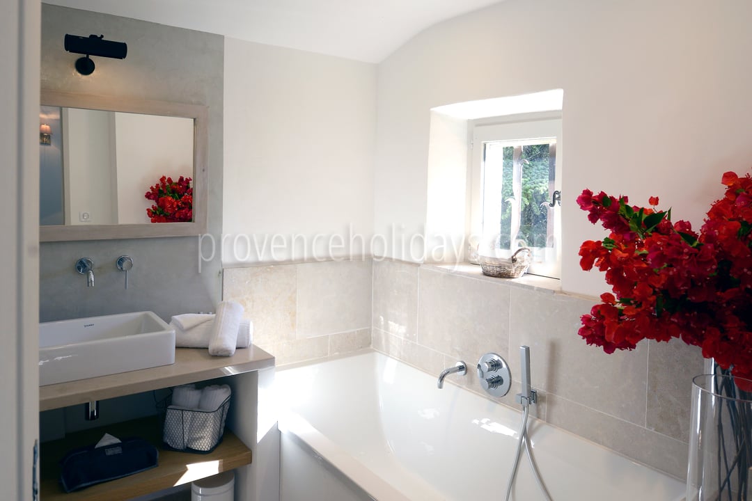 29 - Mas du Bois d\'Or: Villa: Bathroom 5
