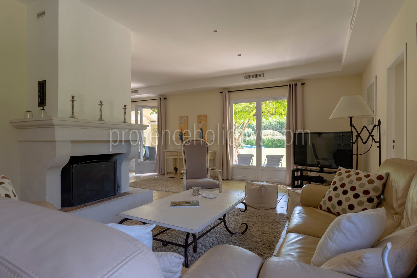 27 - Chez Alare: Villa: Interior