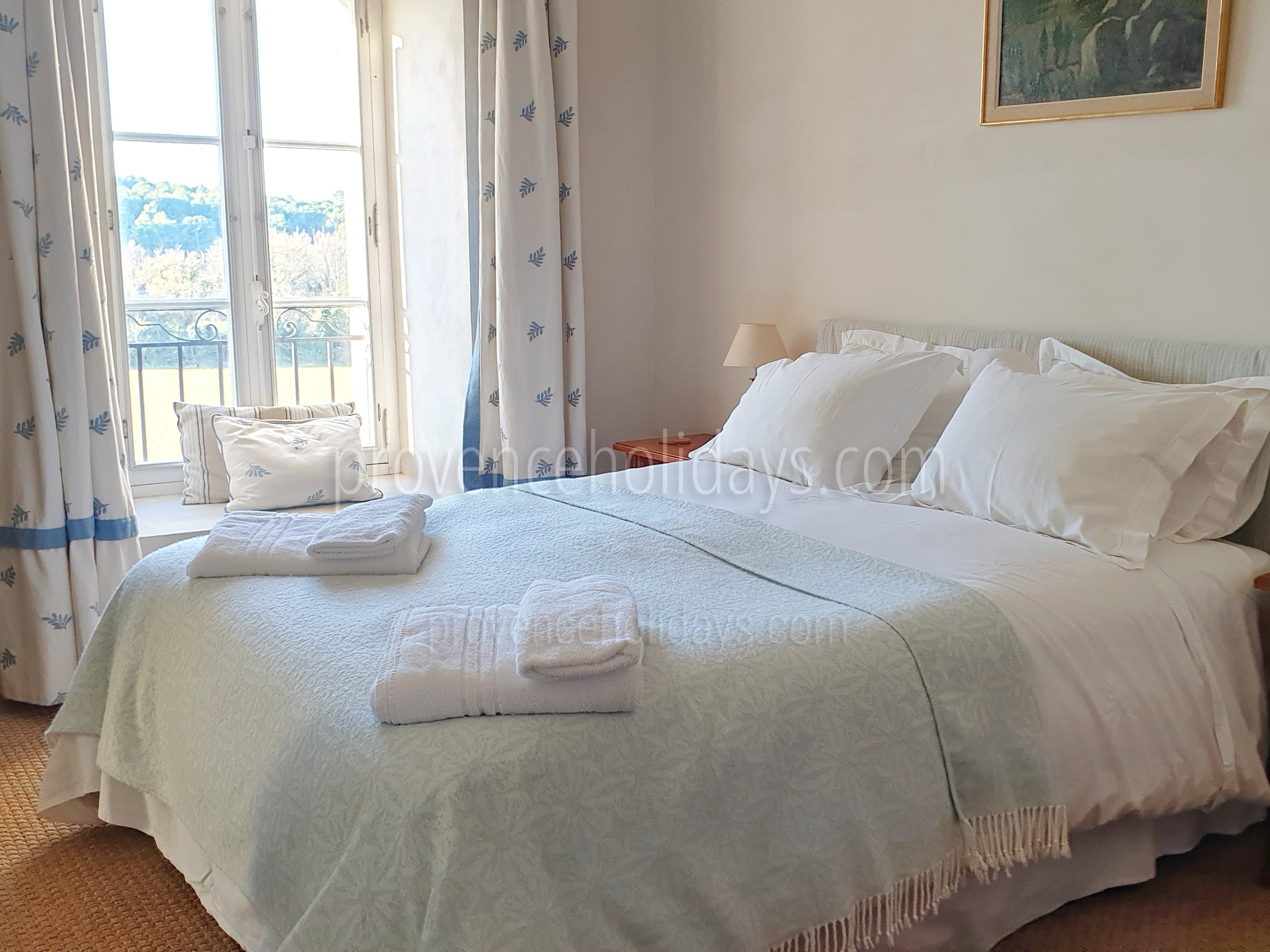 62 - Mas Lambesc: Villa: Bedroom