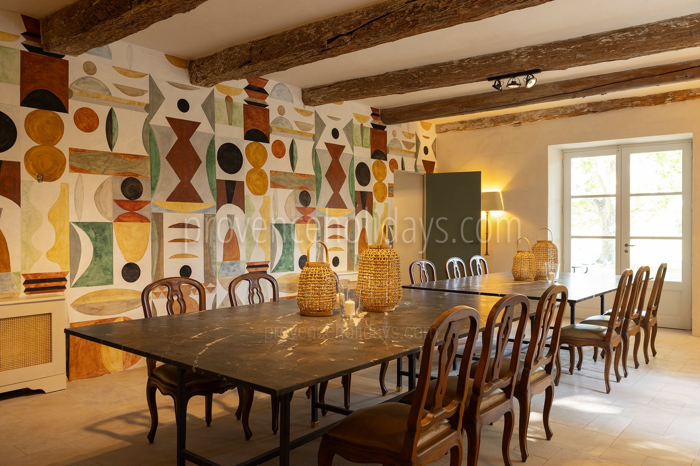 2 - Bastide Mouriès: Villa: Interior