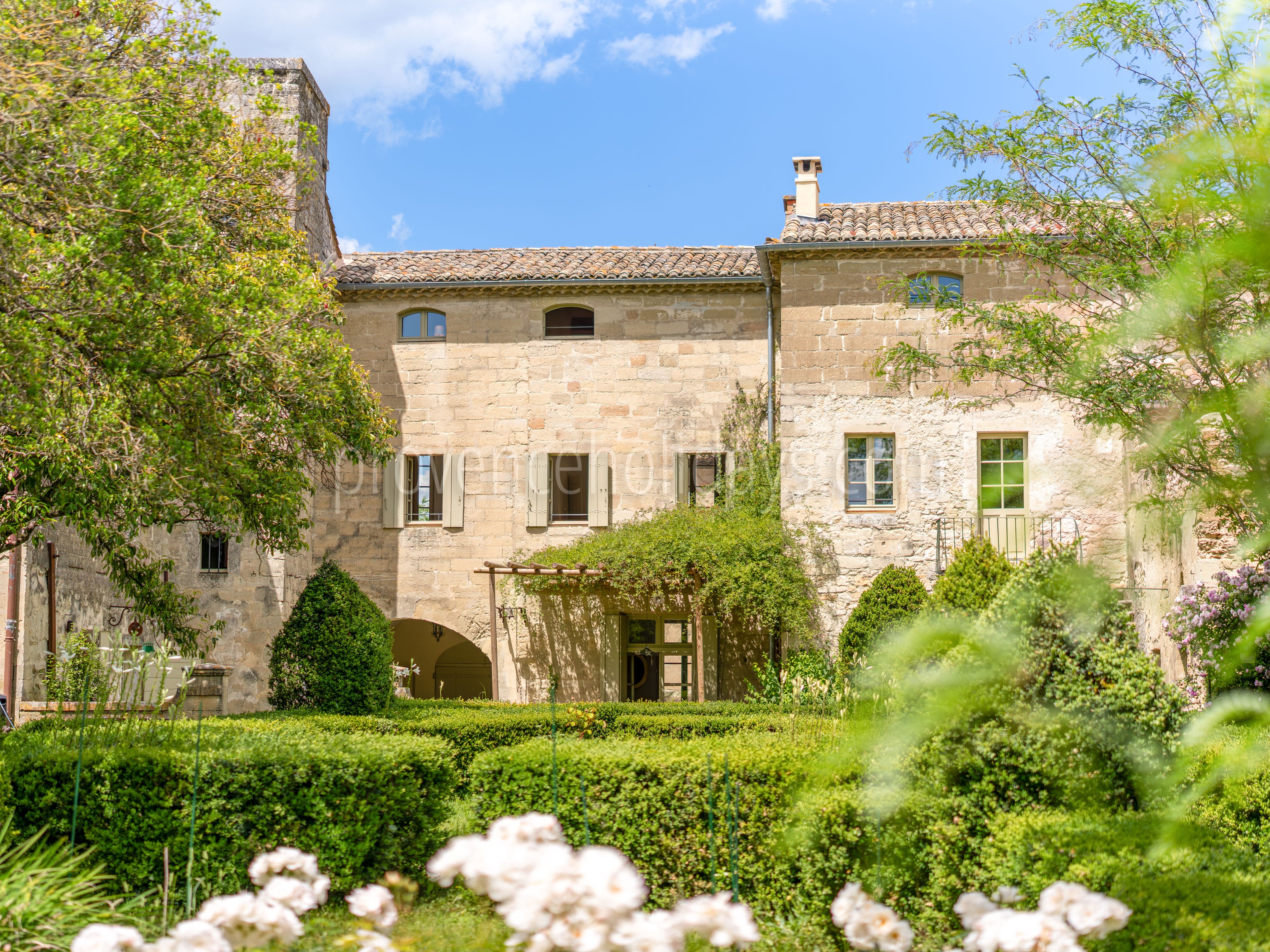 9 - Les Vieilles Pierres: Villa: Exterior