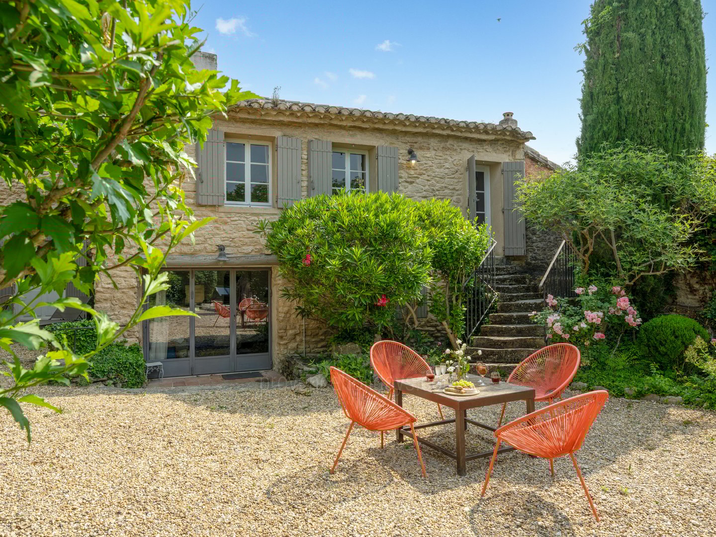 54 - Le Mas de Cabrières: Villa: Exterior