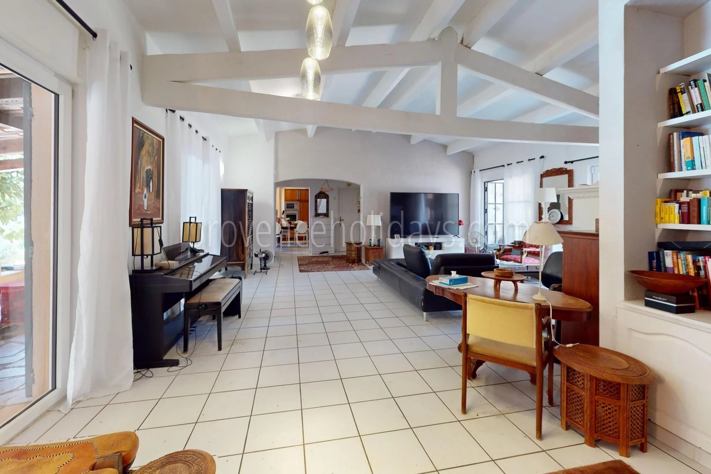 7 - Villa with pool in Draguignan: Villa: Interior