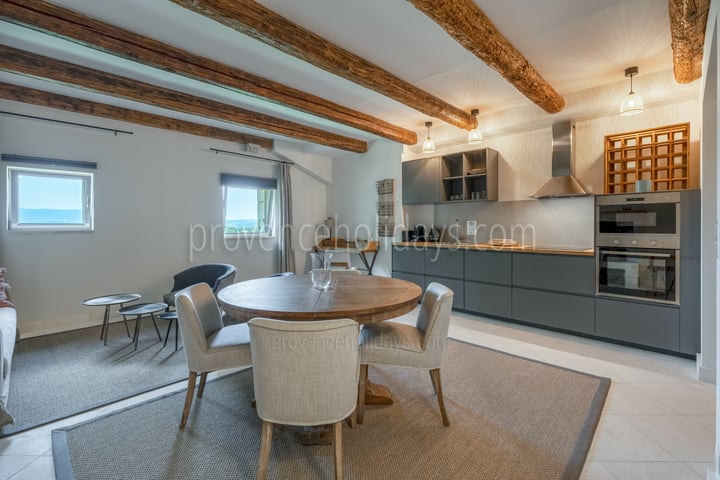34 - Le Mas de Goult (24): Villa: Interior