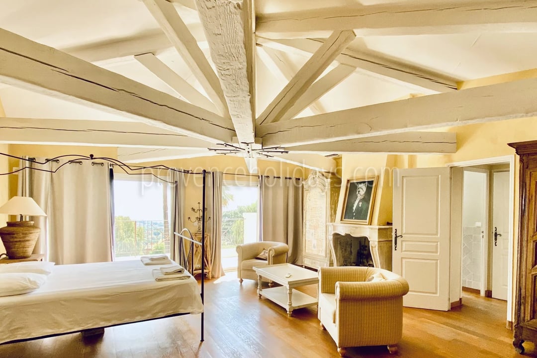 22 - Villa mit Kamin in Cavalaire-sur-Mer: Villa: Interior