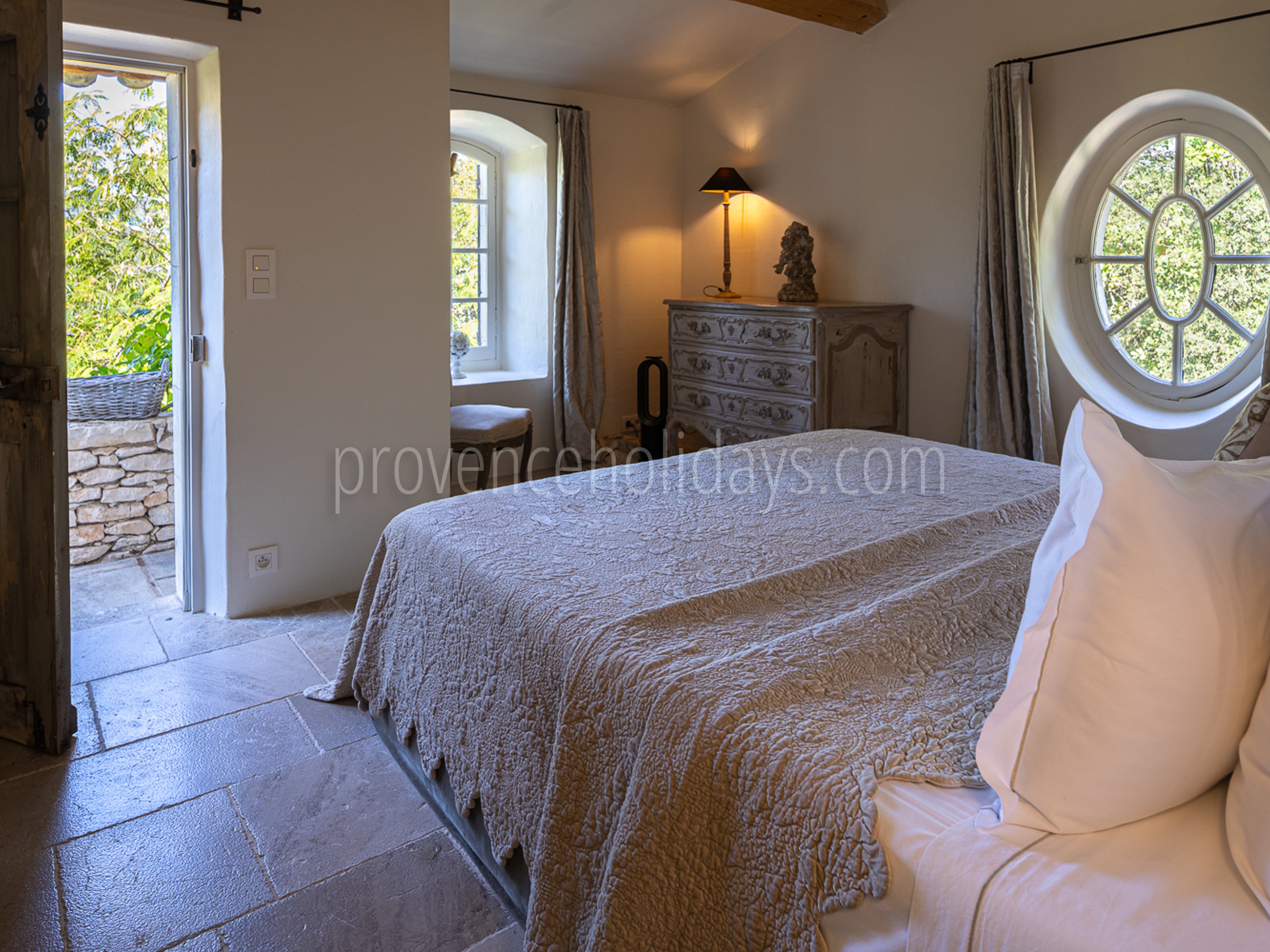 34 - Le Mazet des Collines: Villa: Bedroom