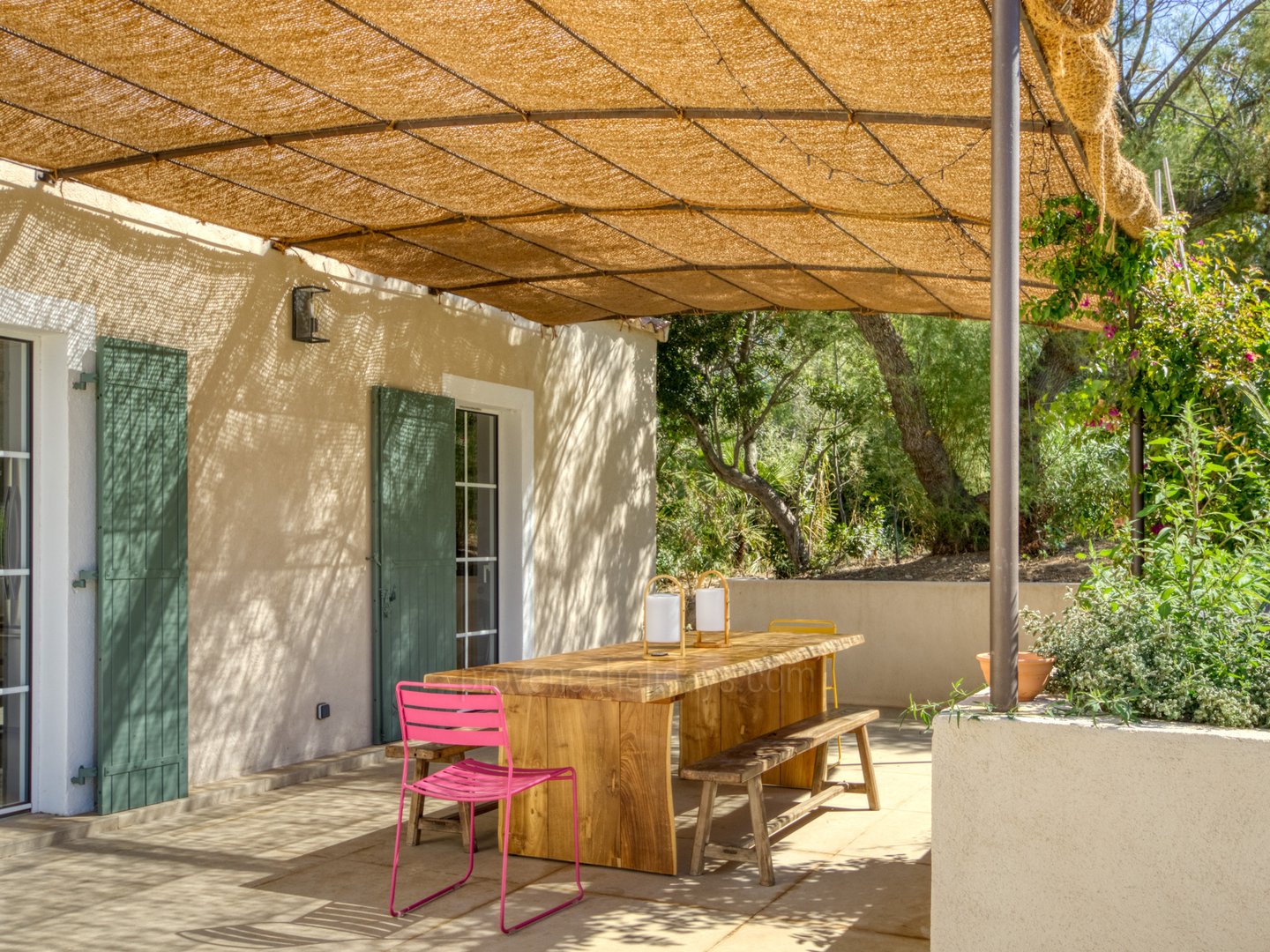6 - Bastidon: Villa: Exterior