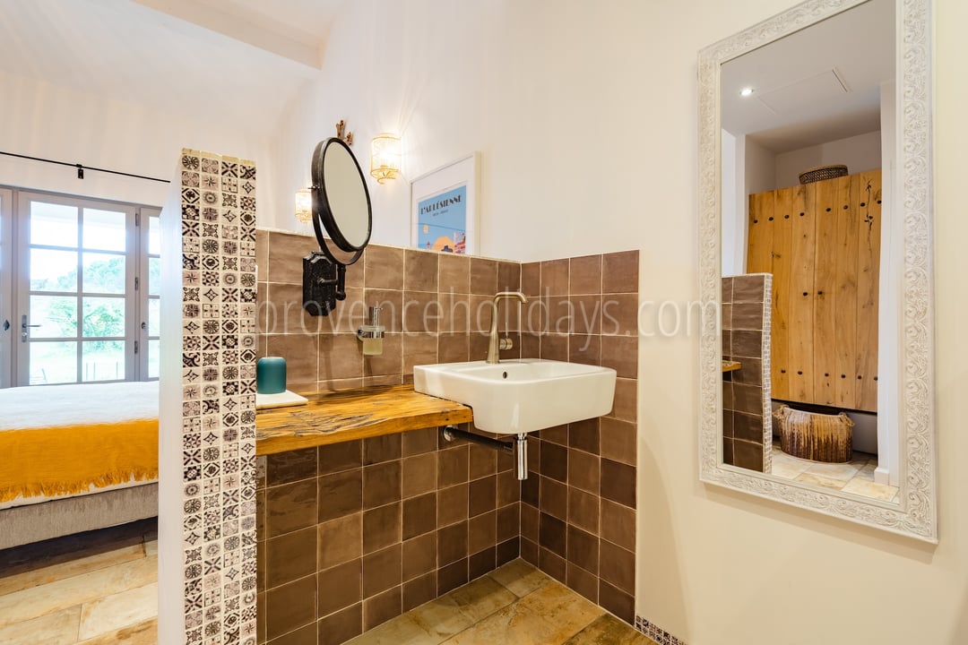 4 - Le Mas Sainte Marie: Villa: Bathroom