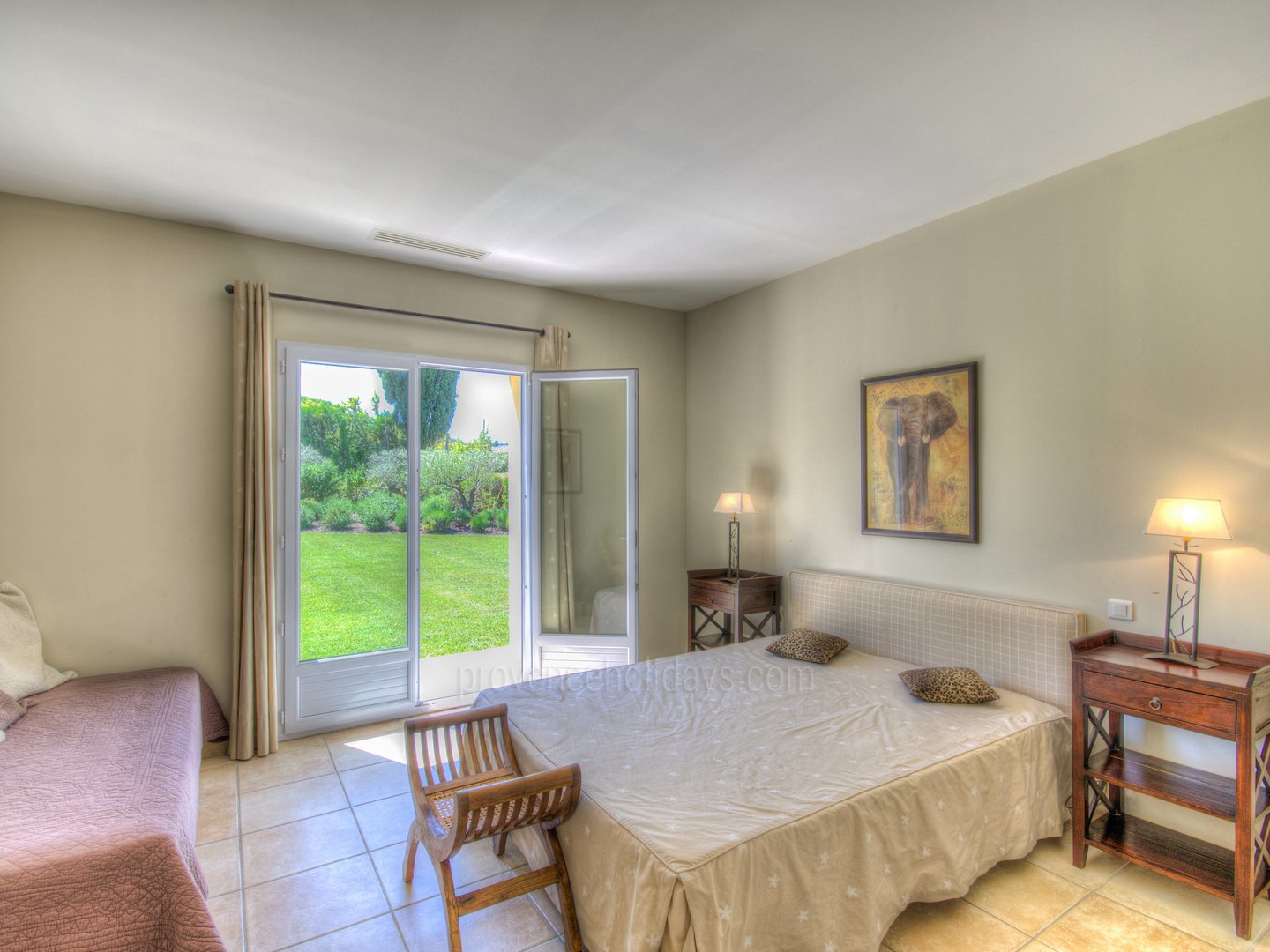23 - Chez Alare: Villa: Bedroom