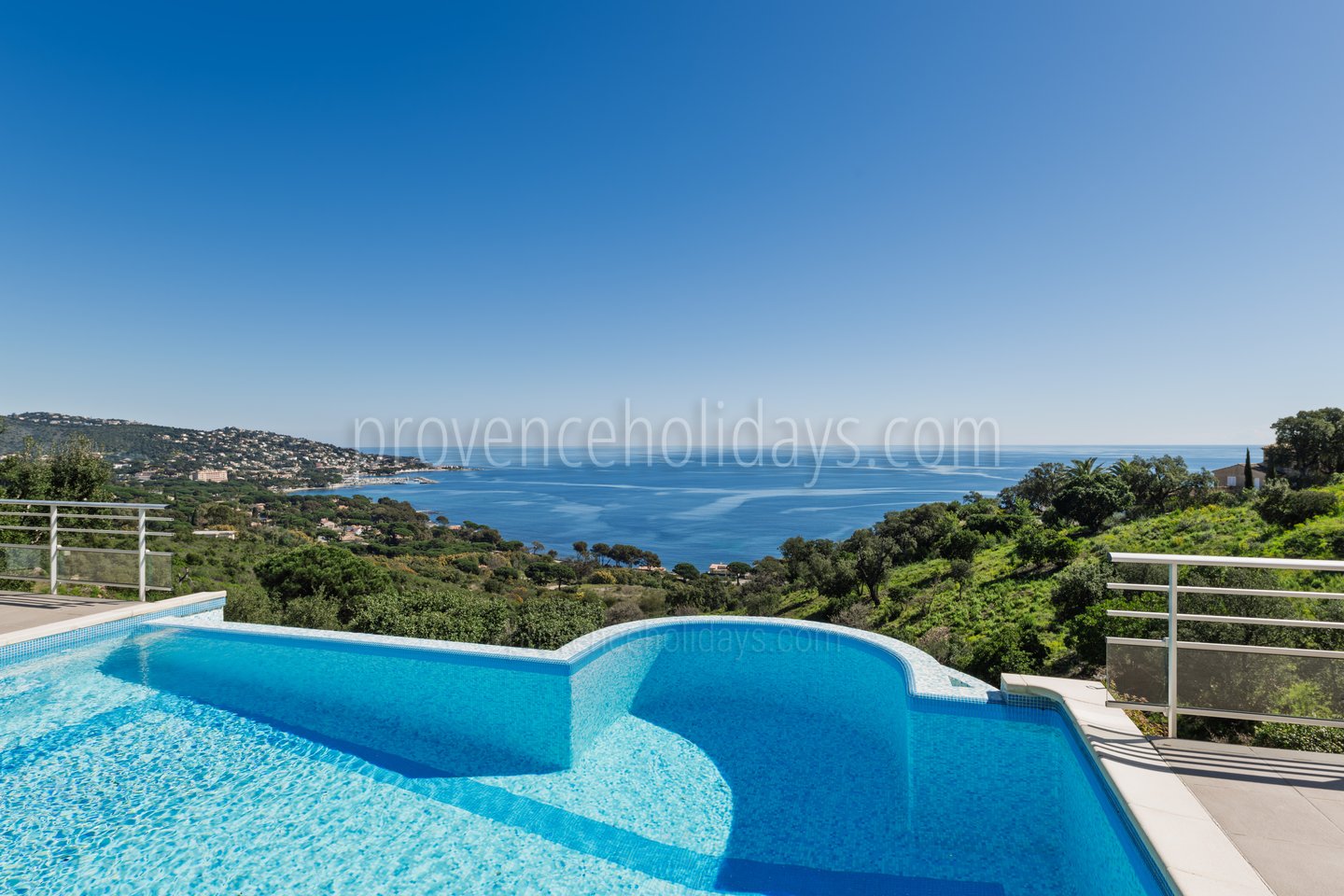 37 - Villa Solaire: Villa: Pool