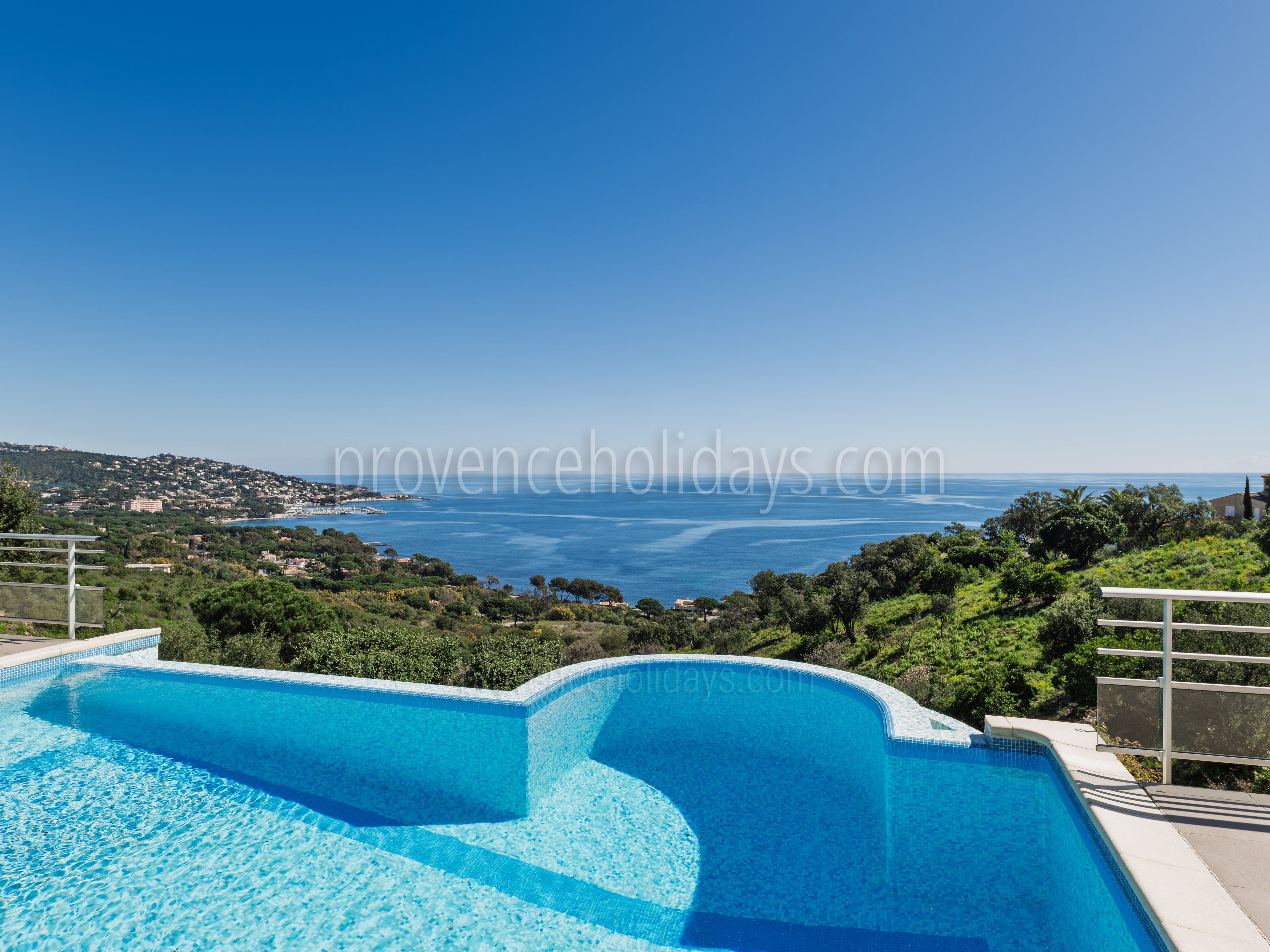 37 - Villa Solaire: Villa: Pool