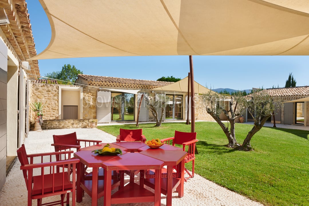 5 - Mas de l\'Artisan: Villa: Exterior