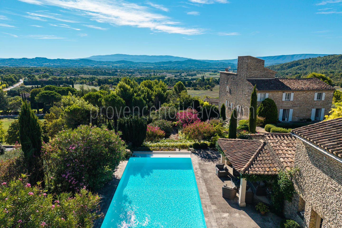 7 - Karaktervolle mas in Gordes: Villa: Pool