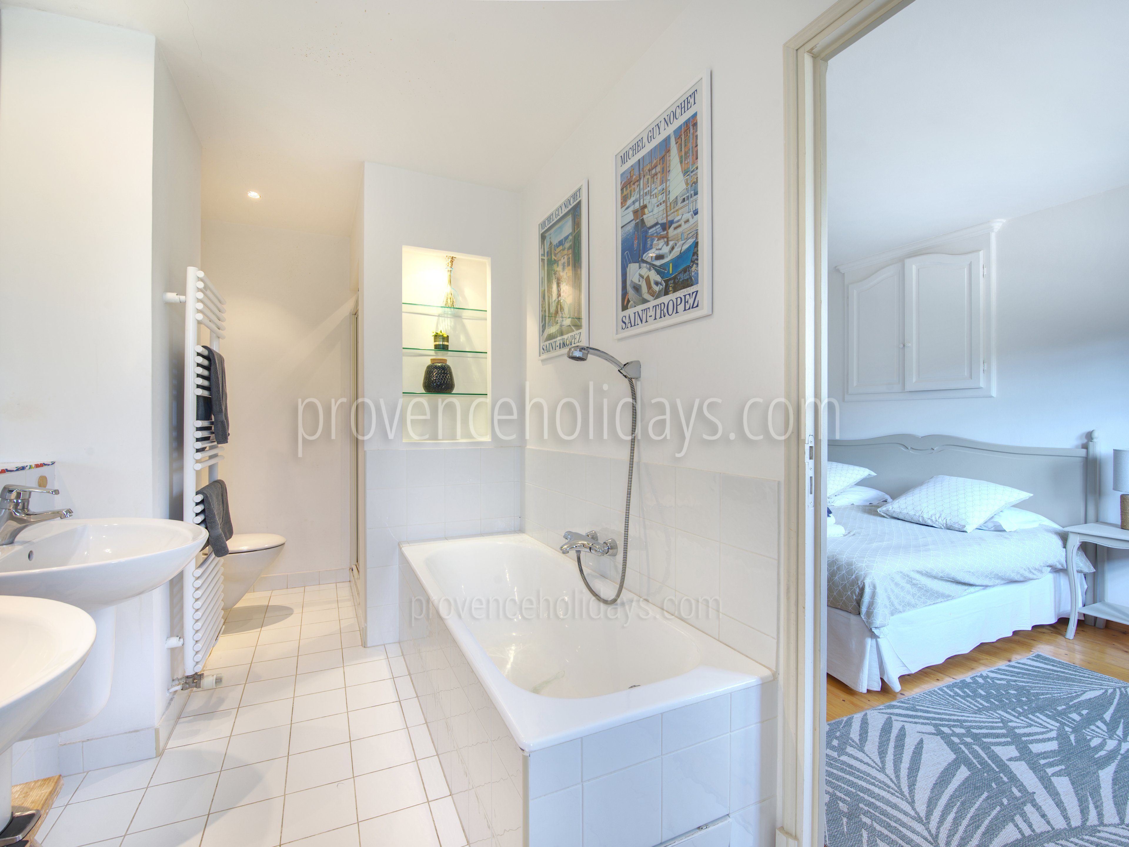 28 - Le Dolmen du Midi: Villa: Bathroom