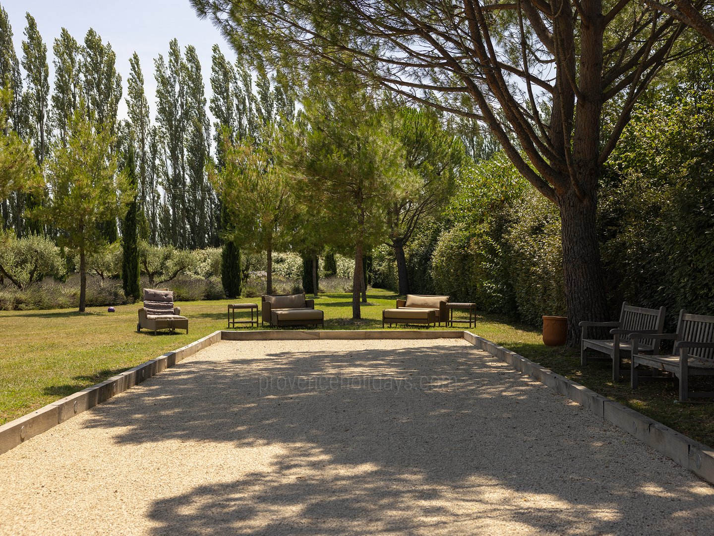 34 - Bastide Provençale: Villa: Exterior