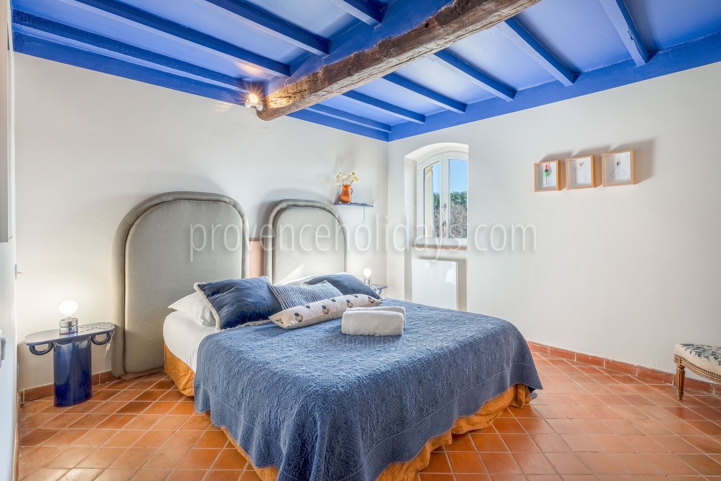 21 - Le Havre Provençal: Villa: Bedroom