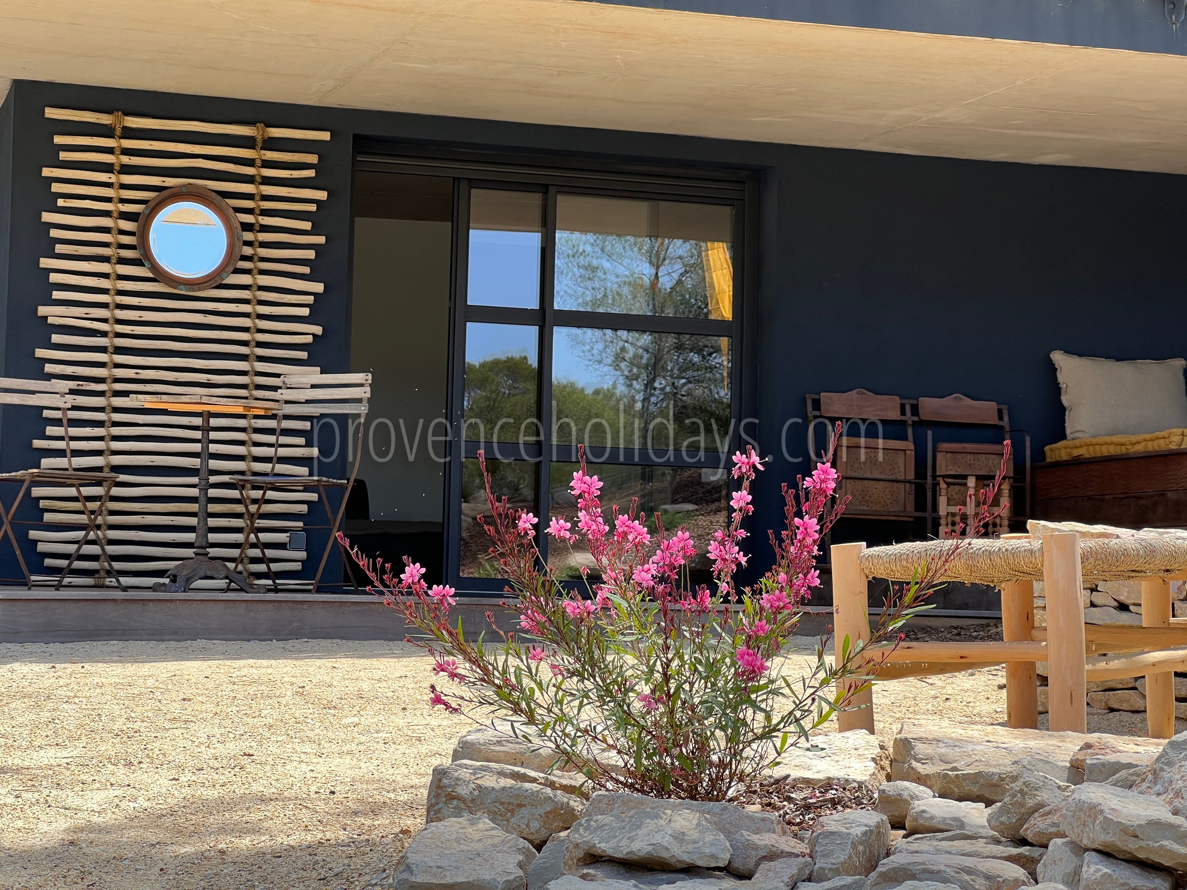 10 - Villa Garrigue: Villa: Exterior