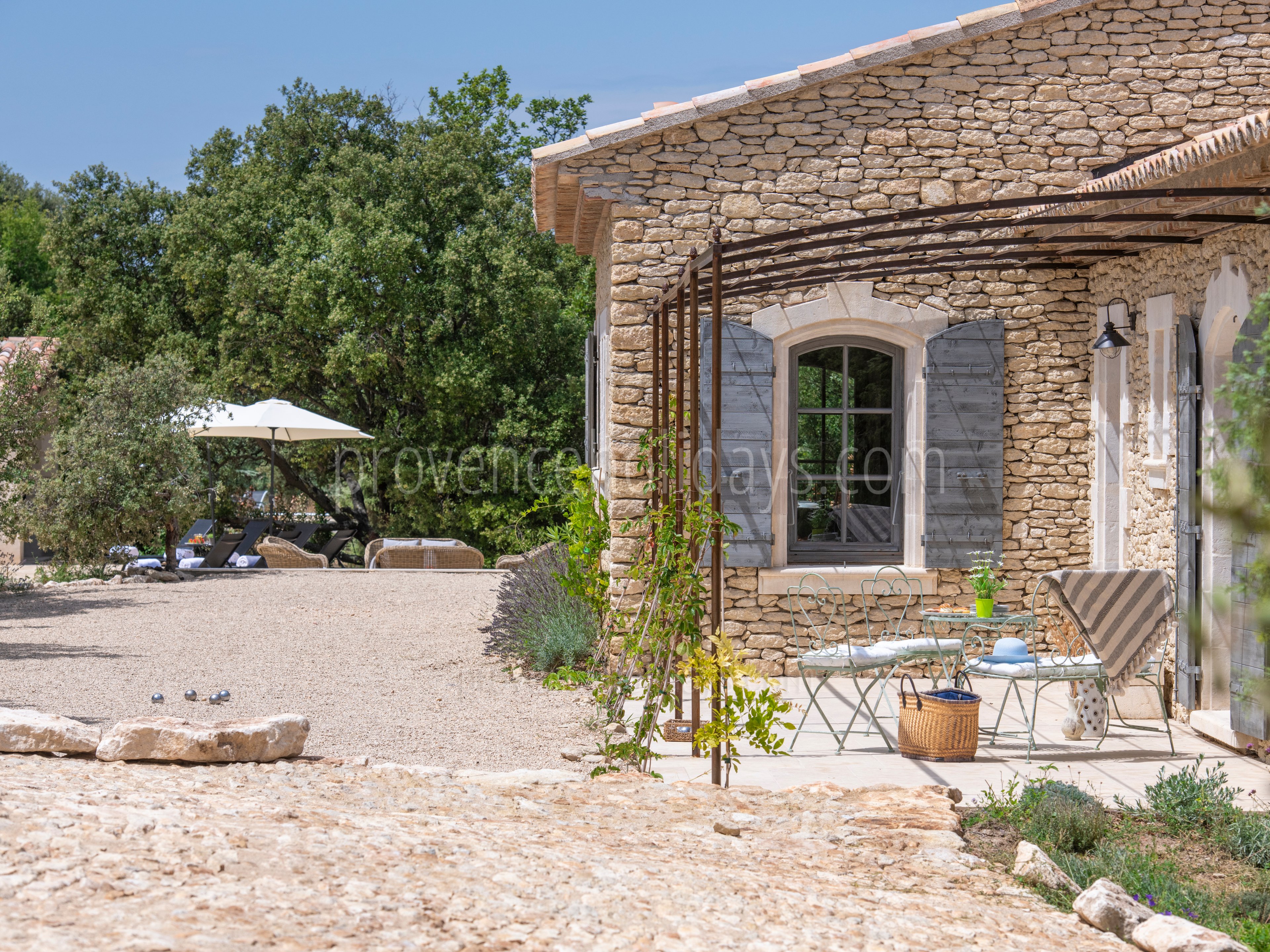 7 - Mas Bonius: Villa: Exterior