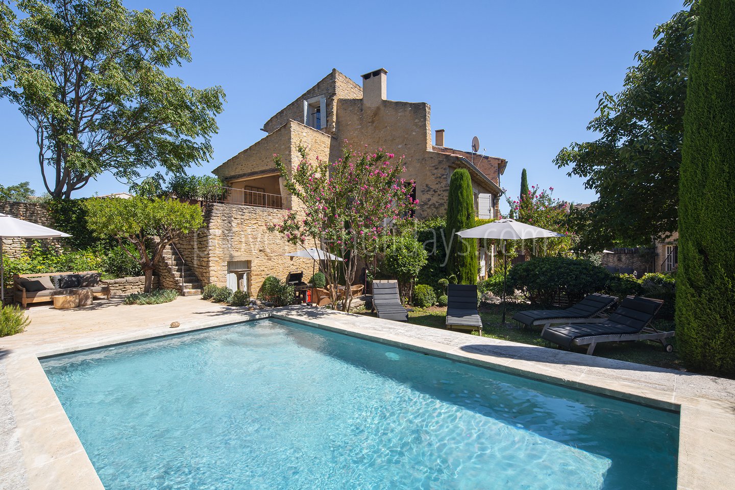 5 - Mas Cabrières: Villa: Exterior