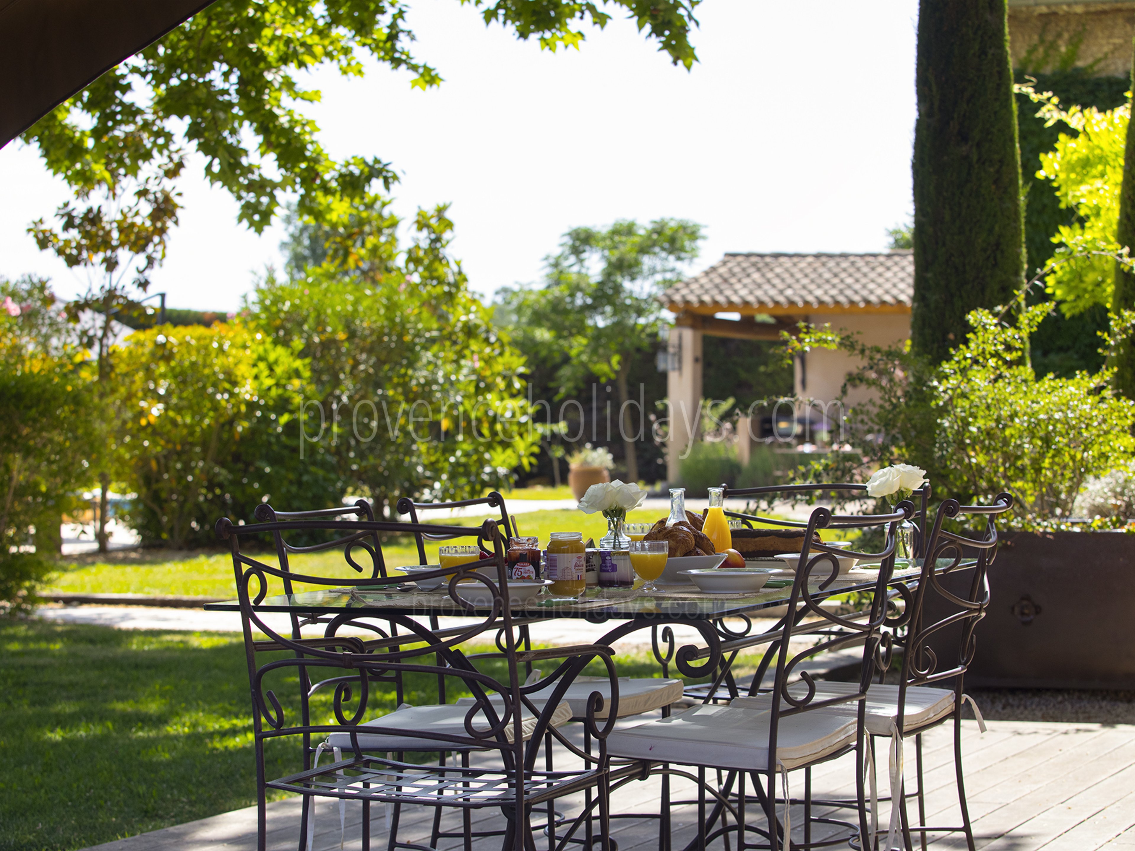 4 - Bastide du Vieux Platane: Villa: Exterior
