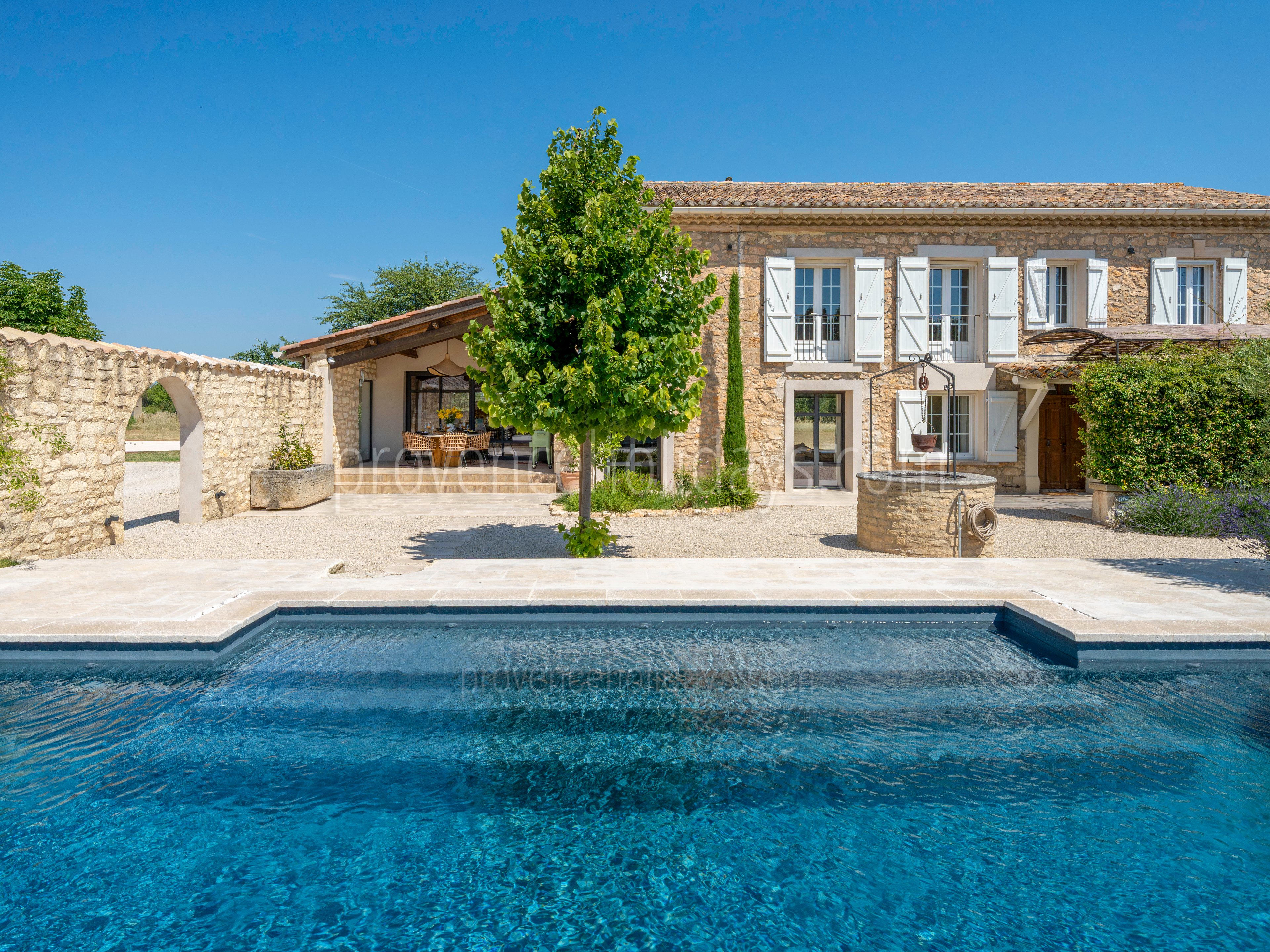 1 - Mas du Bois Clair: Villa: Exterior
