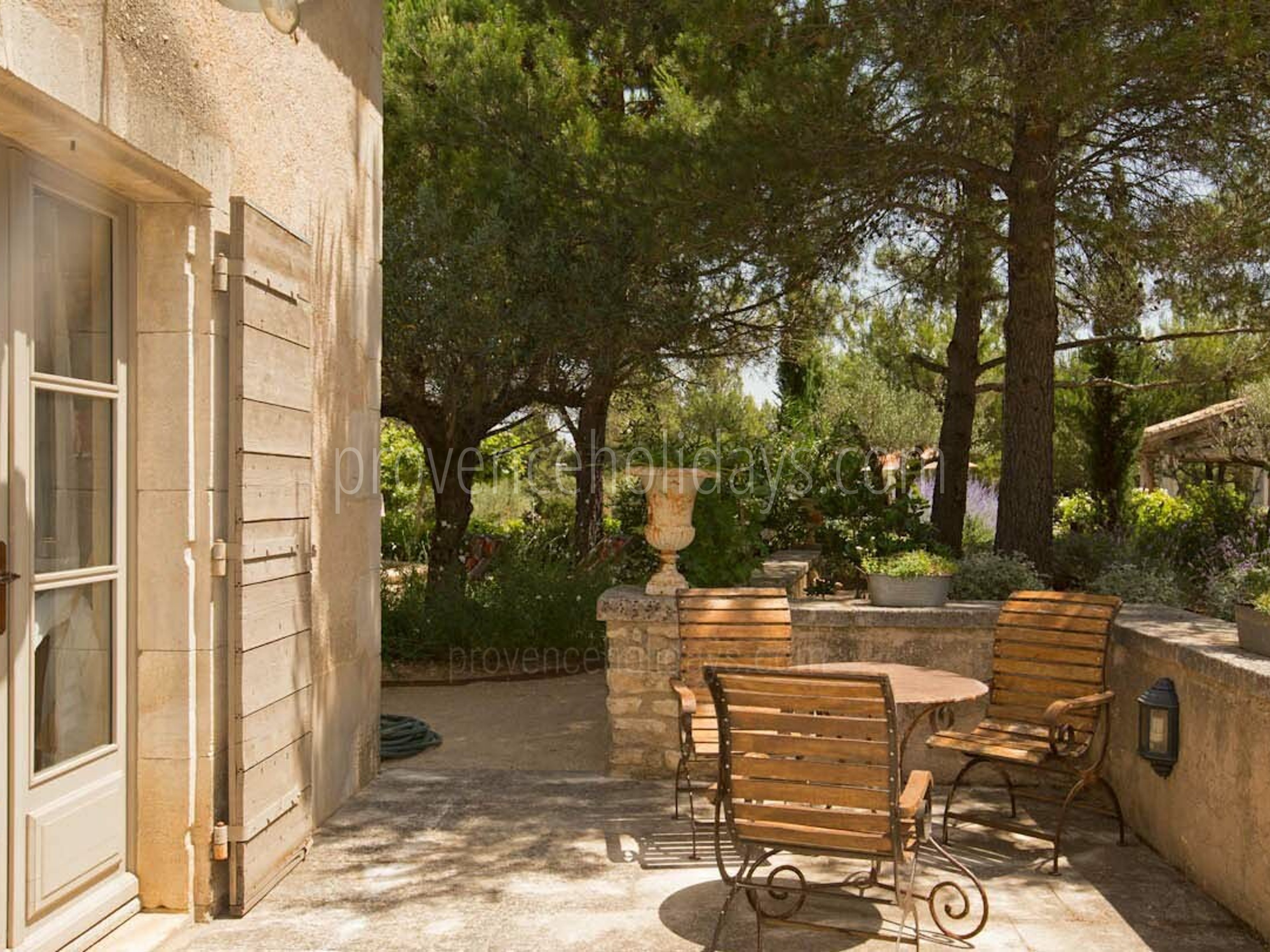 10 - Le Mas des Lavandes: Villa: Exterior