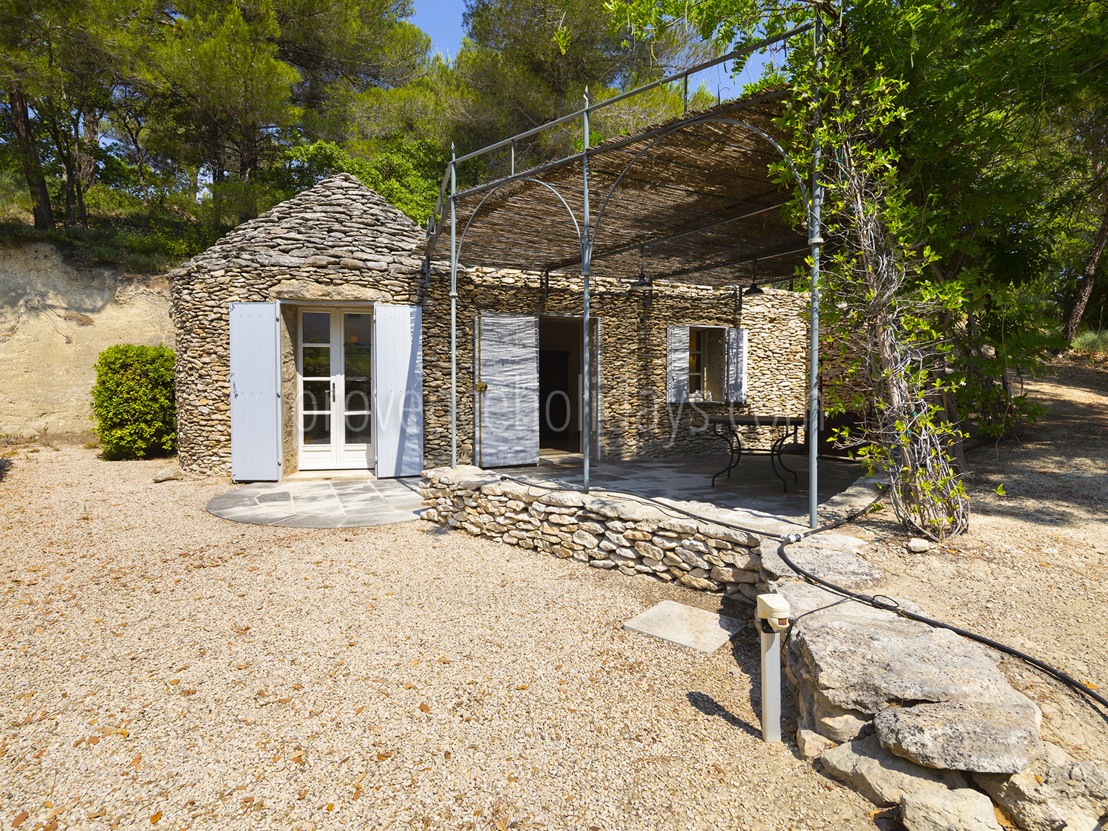 10 - La Roseraie: Villa: Exterior