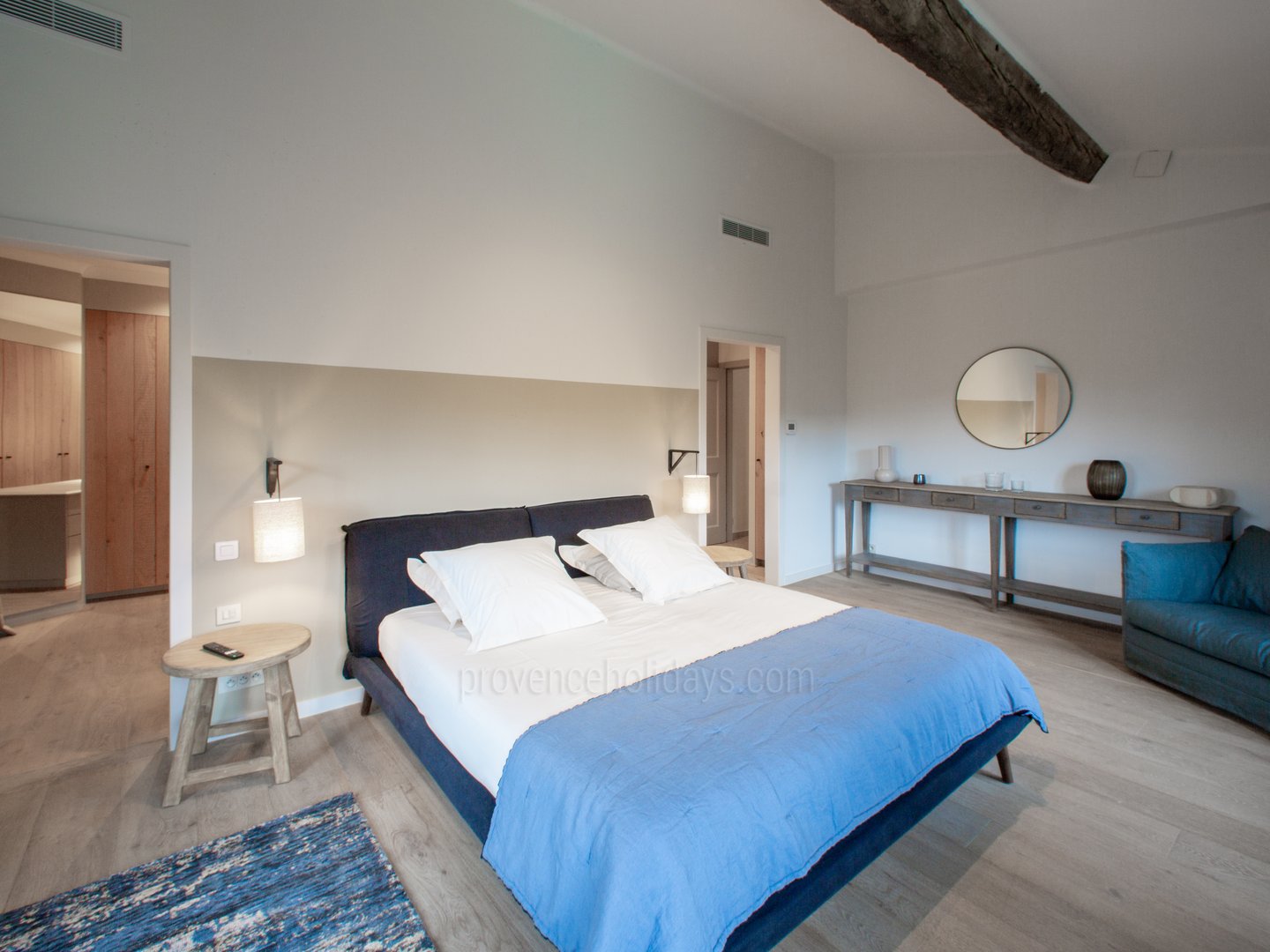 4 - Bergerie des Vignes: Villa: Bedroom