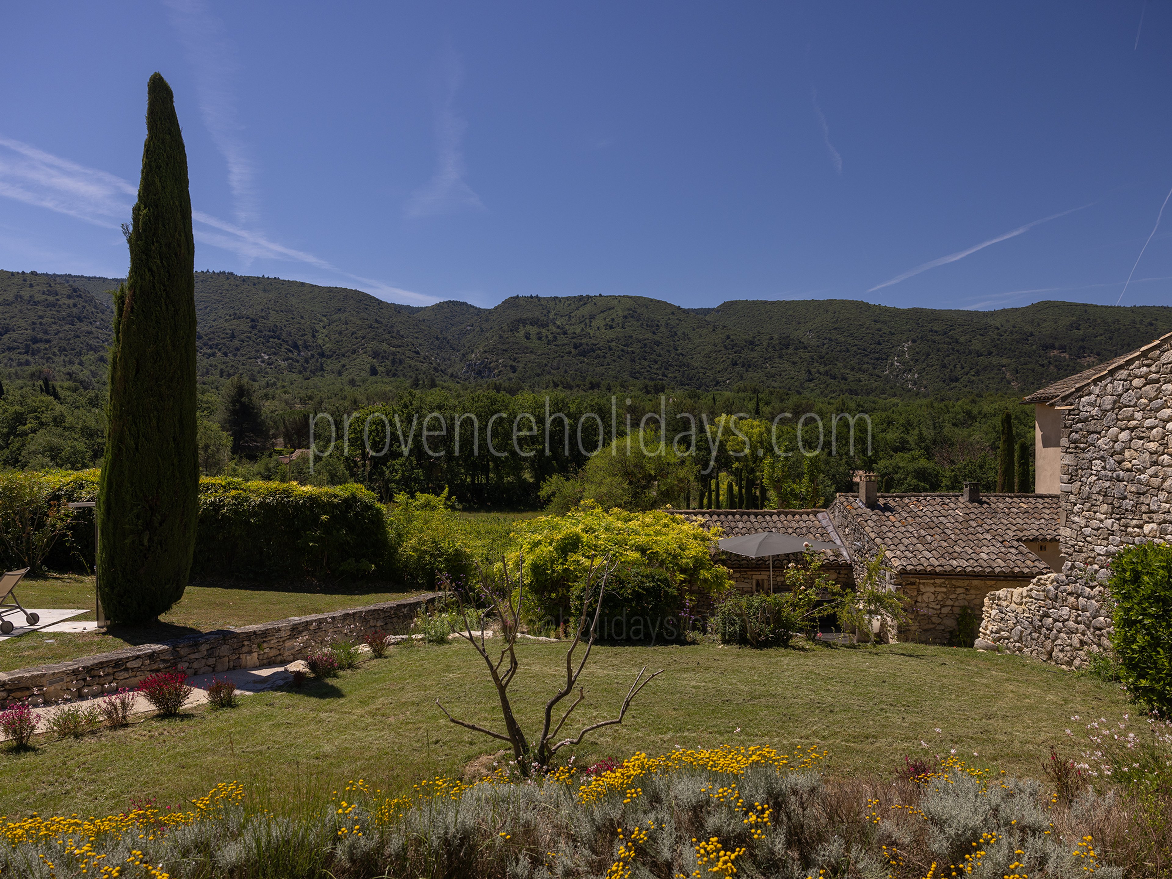 43 - Mas Vernet: Villa: Exterior