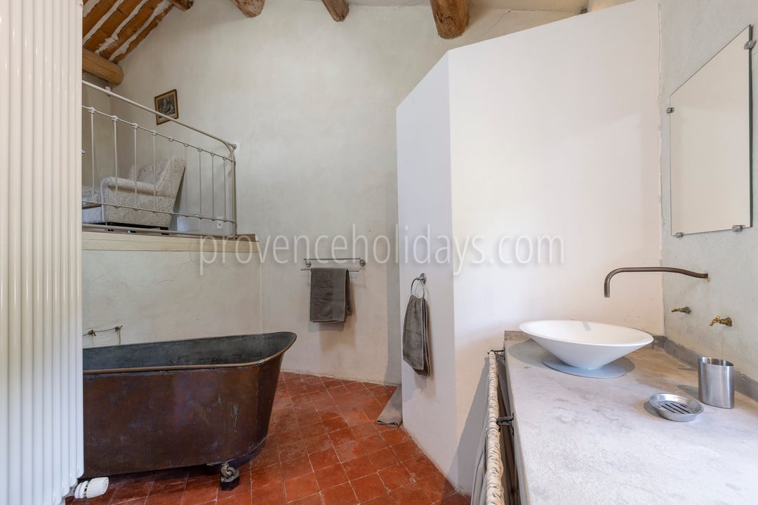 26 - La Grande Bastide d\'Ocre: Villa: Bathroom 5