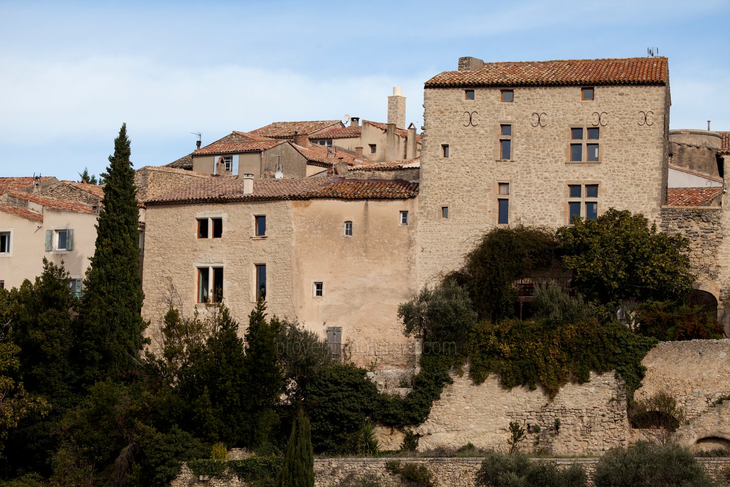 14 - La Maison de Grambois: Villa: Exterior