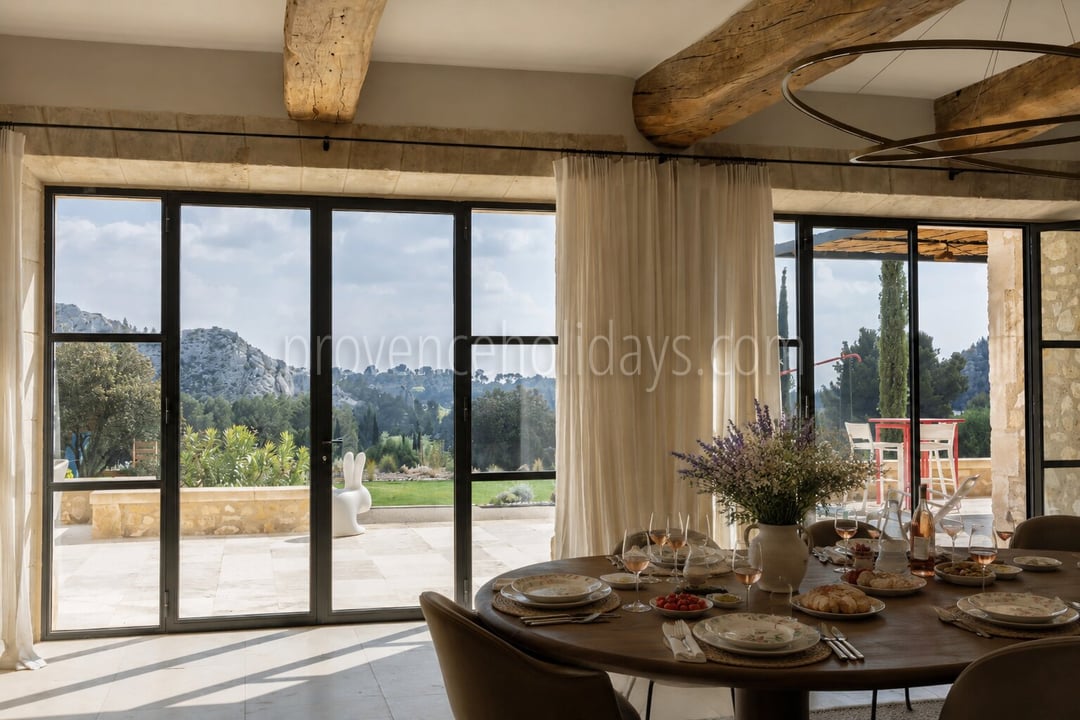 6 - Le Loup des Alpilles: Villa: Interior