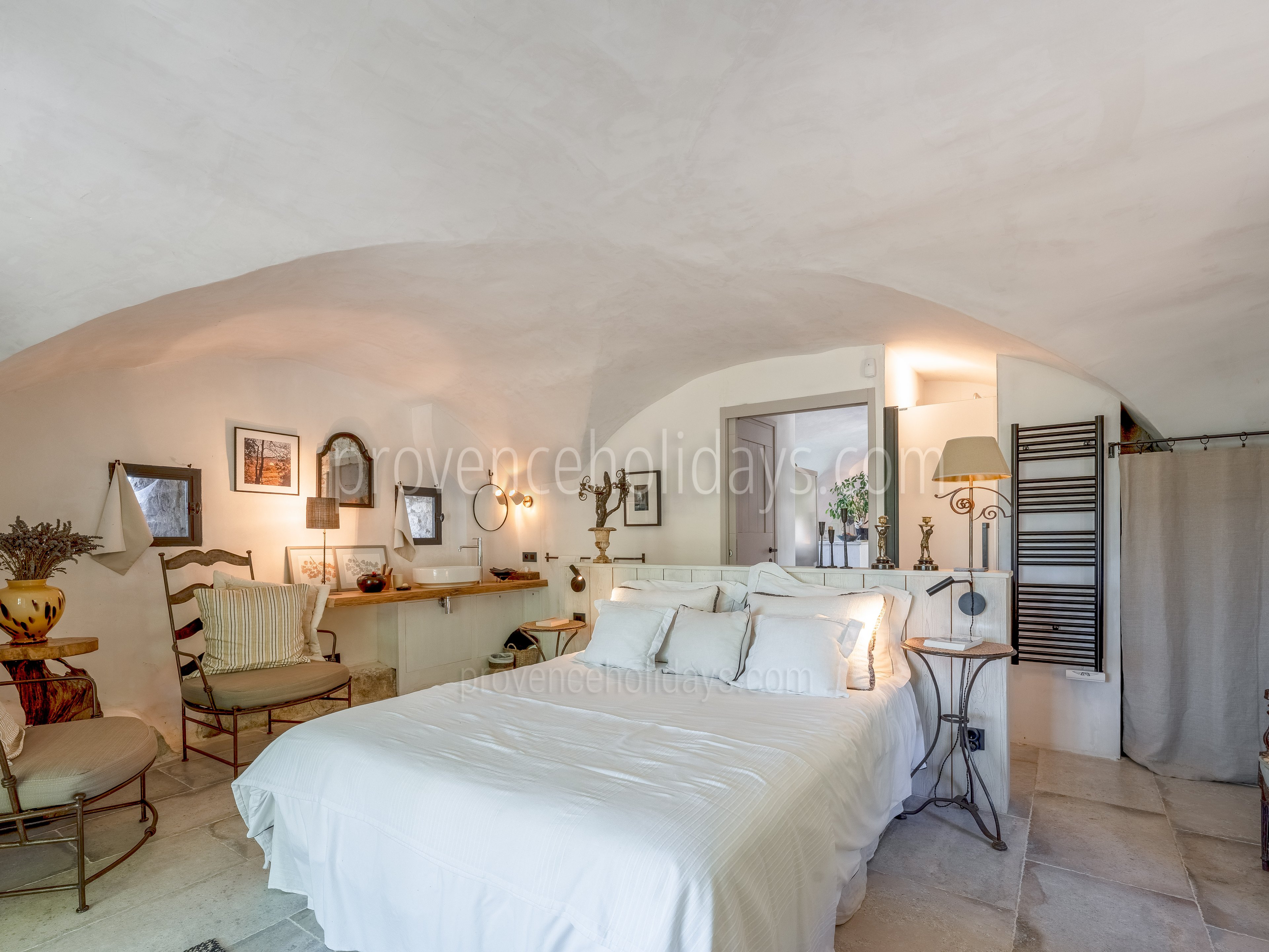 41 - La Chapelle Saint-Pons: Villa: Bedroom 1