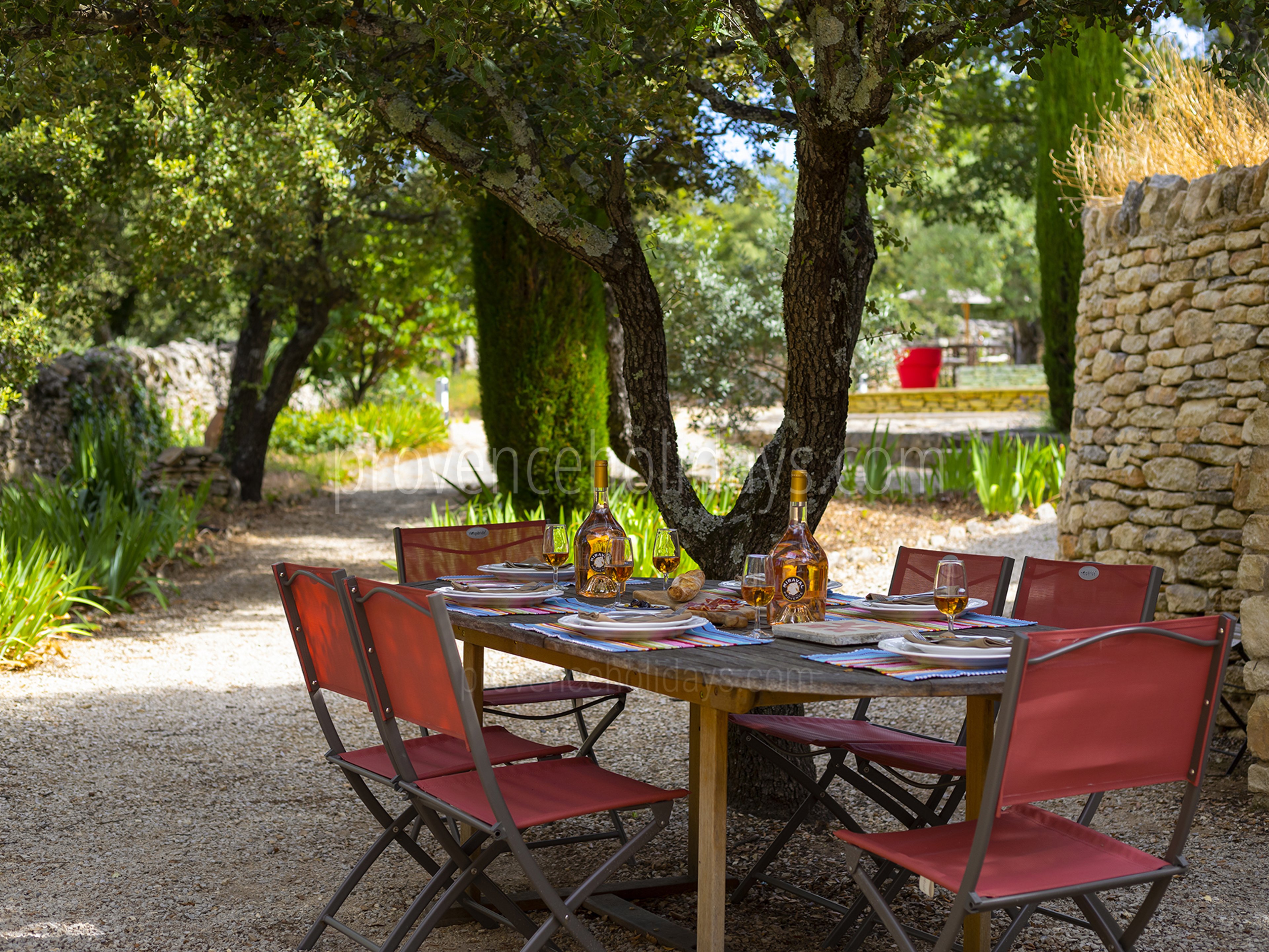 18 - La Garrigue: Villa: Exterior