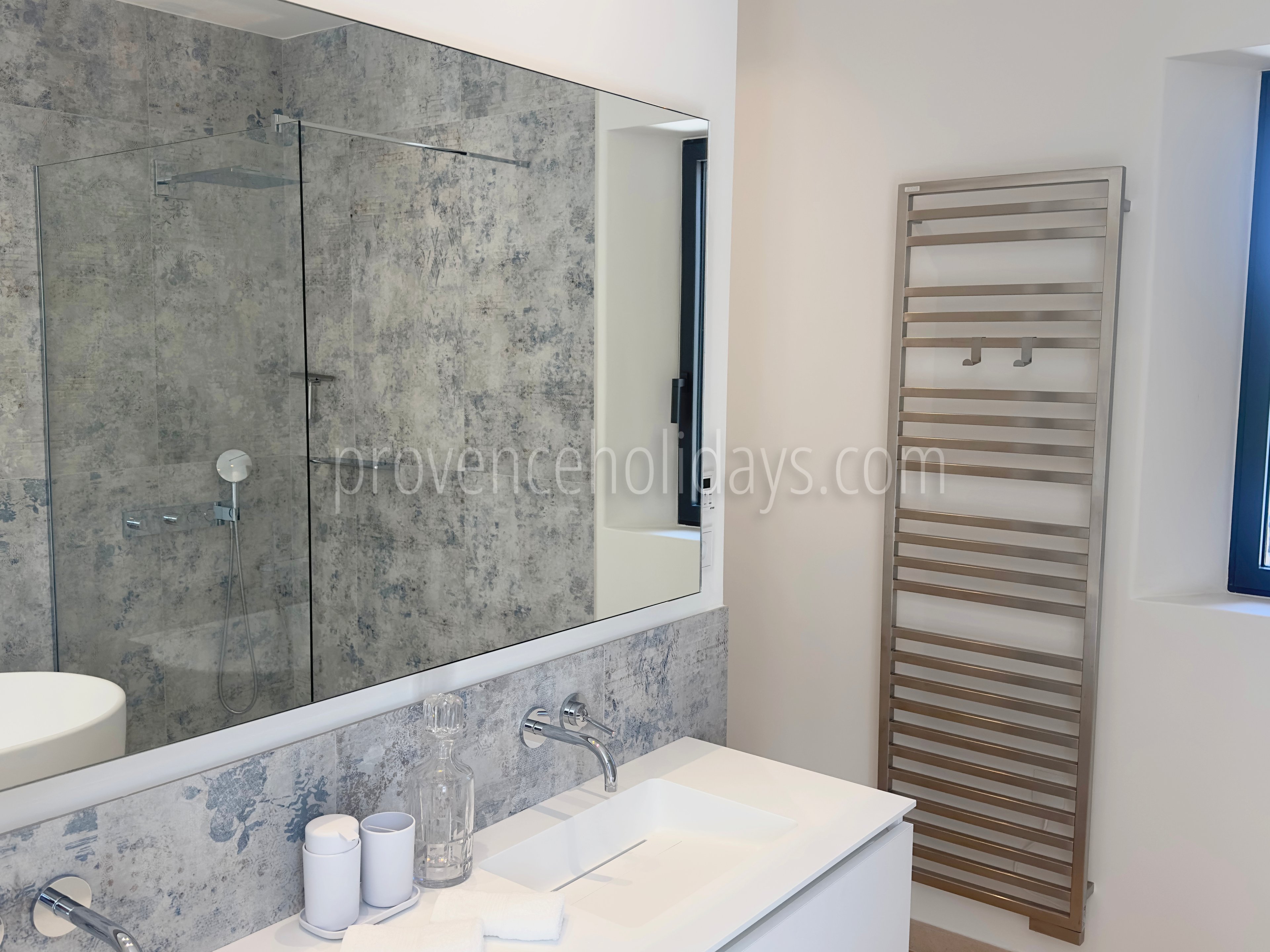 58 - Domaine Altavista: Villa: Bathroom
