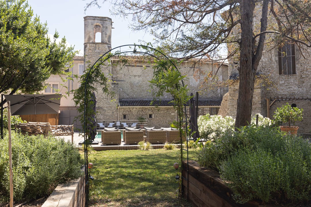 Restored Property in the centre of L'Isle-sur-la-Sorgue 4 - Cloître Jean Roux: Villa: Exterior