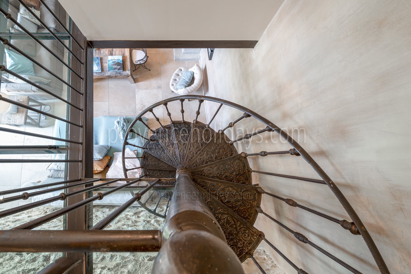 44 - Mas des Vignes: Villa: Interior