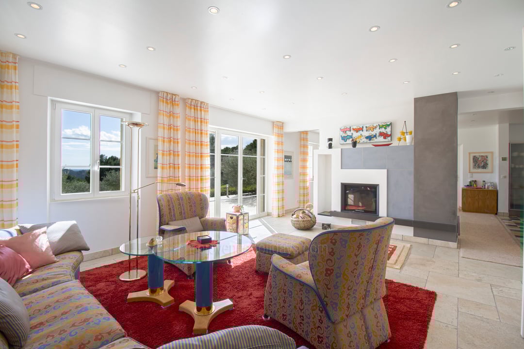2 - Mas Grandchamp: Villa: Interior
