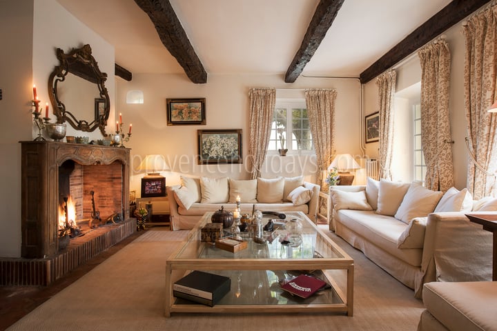 11 - Domaine Alta Vista: Villa: Interior